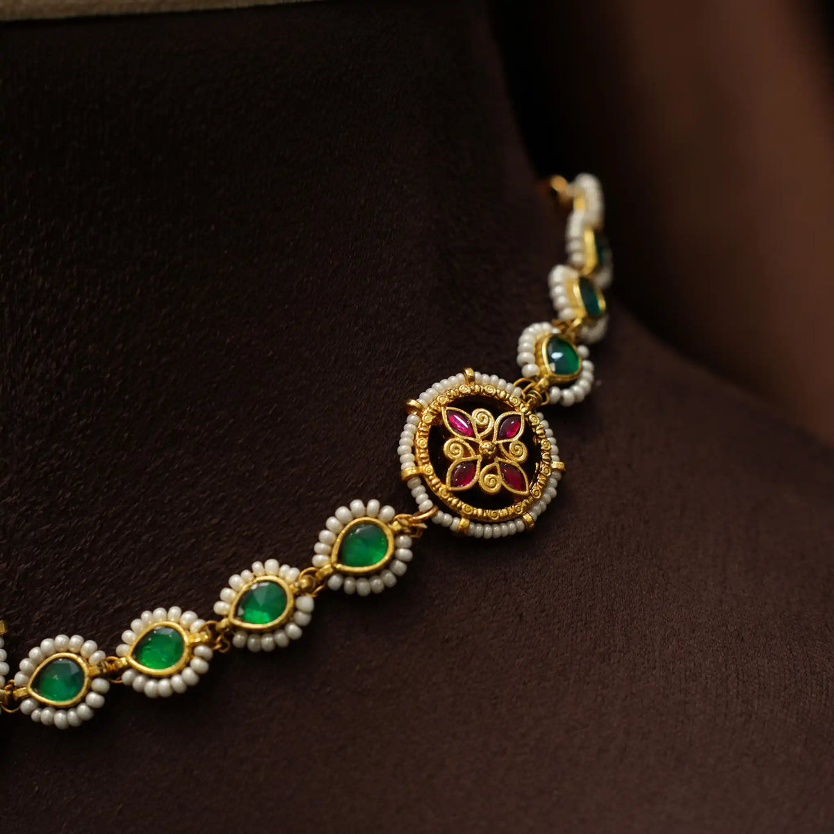 Apeshka Polki Choker - Kenitha