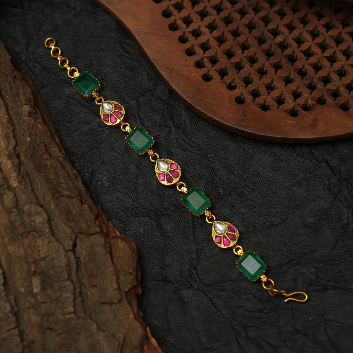 Aanavi Silver Bracelet