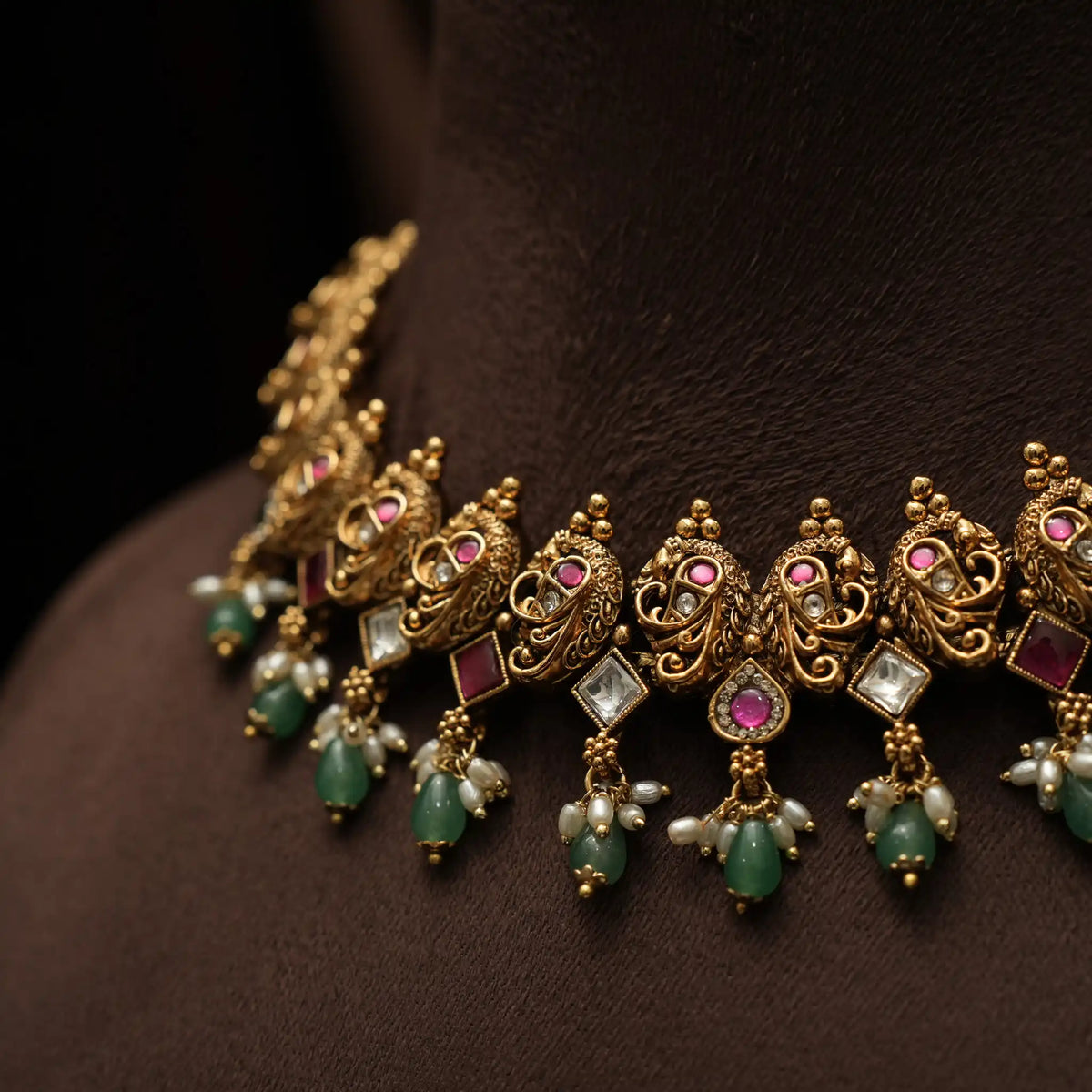 Vieveka Antique Necklace - Red & White