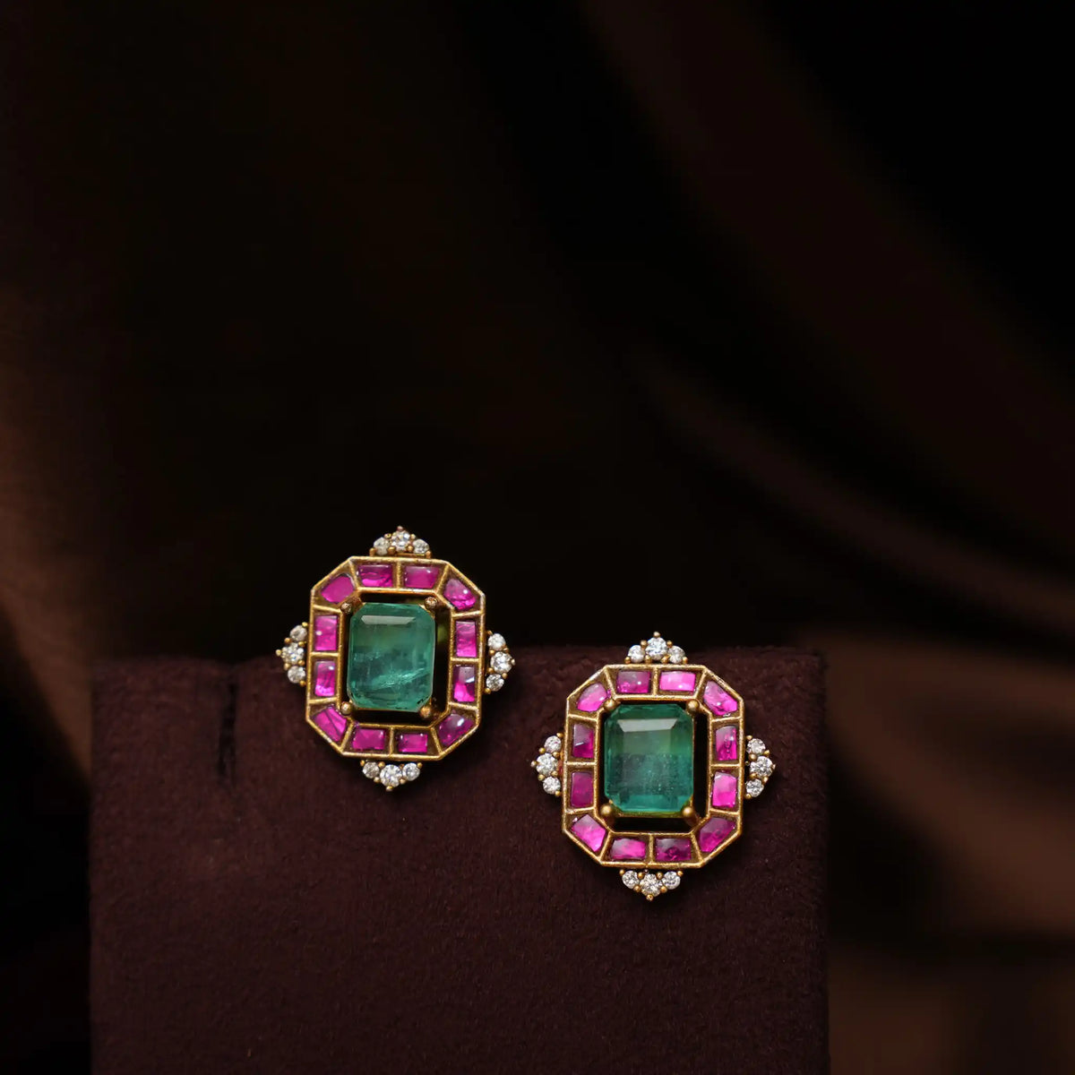 Delvika Polki Necklace - Green & Pink