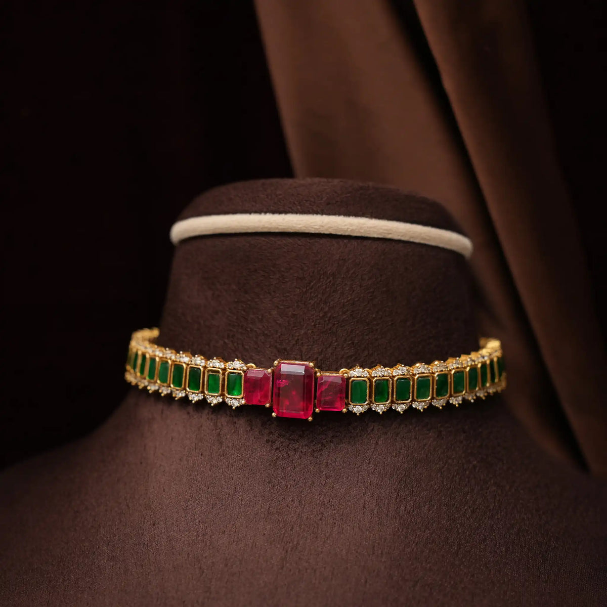 Delvika Polki Necklace - Red & Green