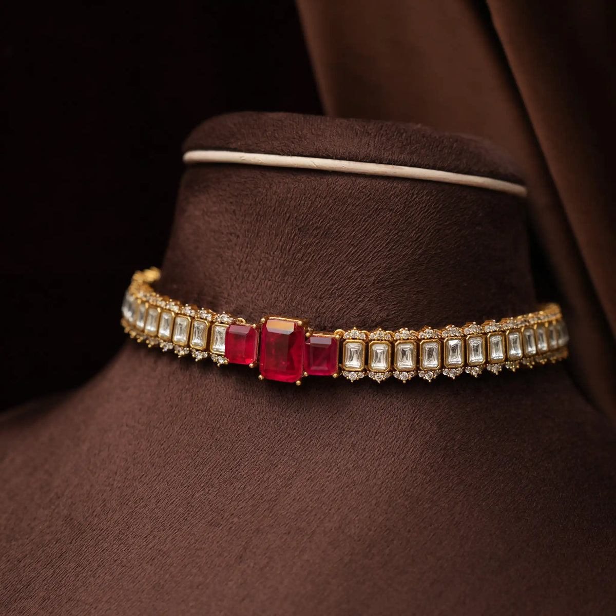 Delvika Polki Necklace - Red & White