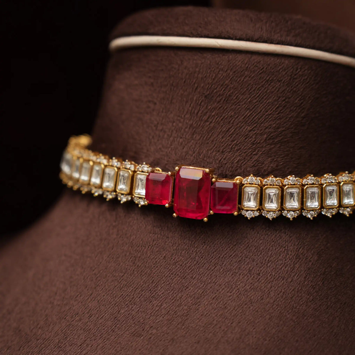 Delvika Polki Necklace - Red & White
