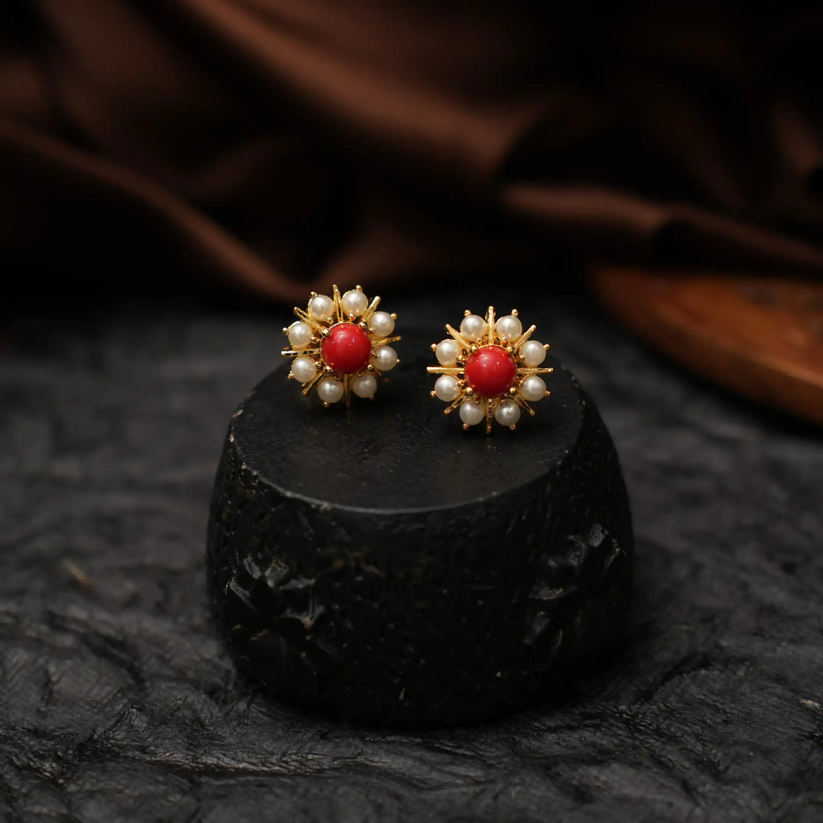 Pari Antique Ear Stud