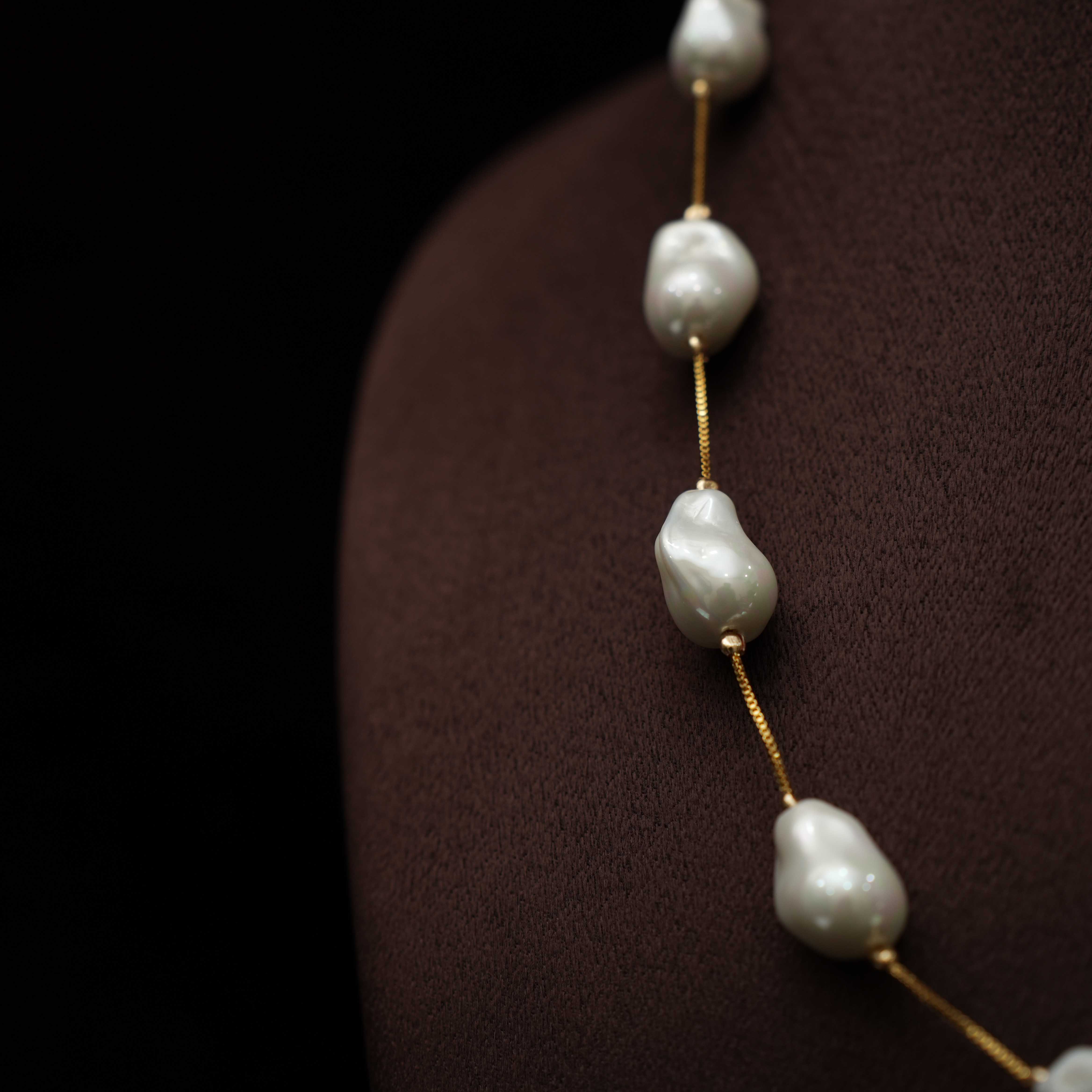 Ivanika Minimalist Pearl Necklace