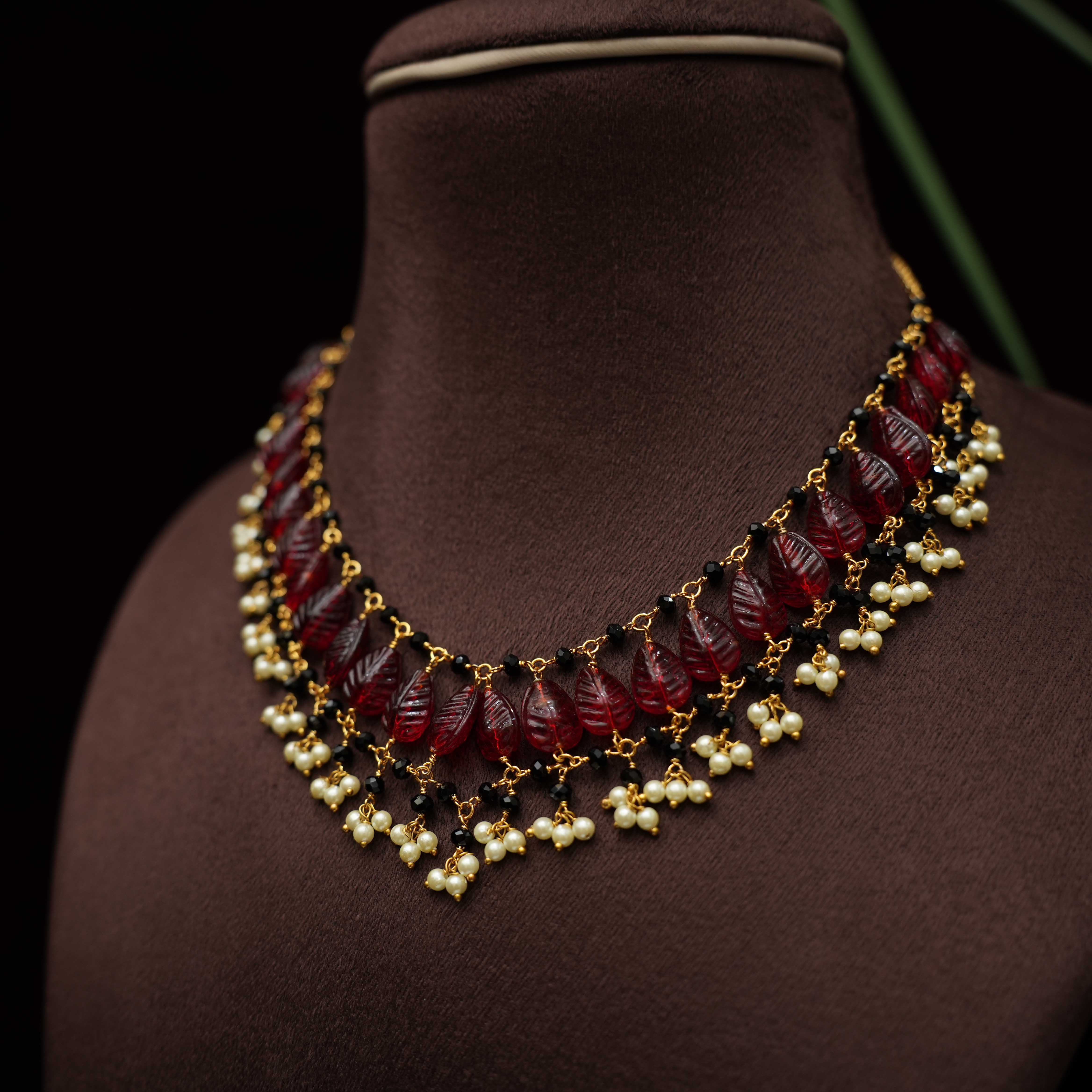 Tifara Beaded Red Choker - Rimli Boutique