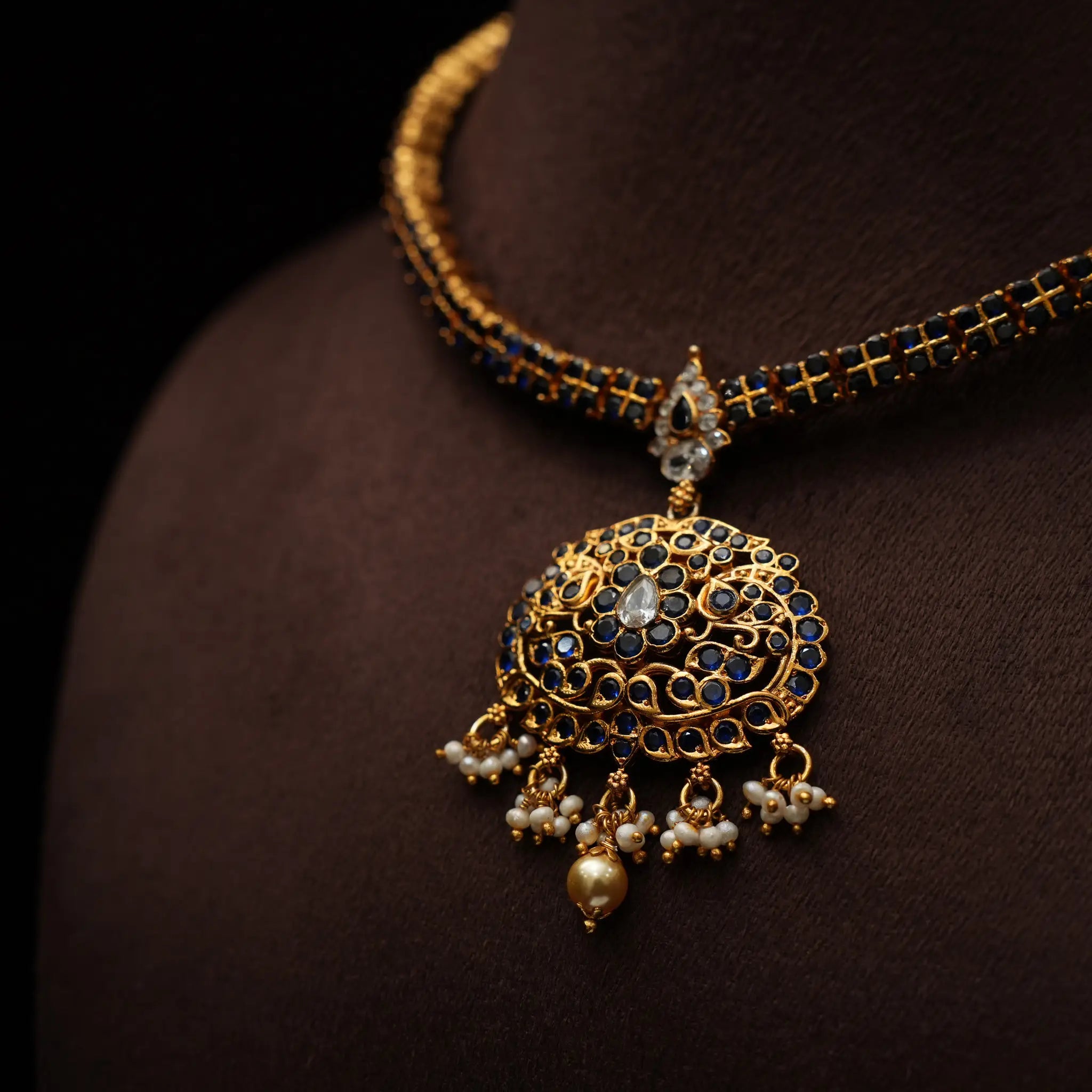 Saadhika Silver Attigai Necklace