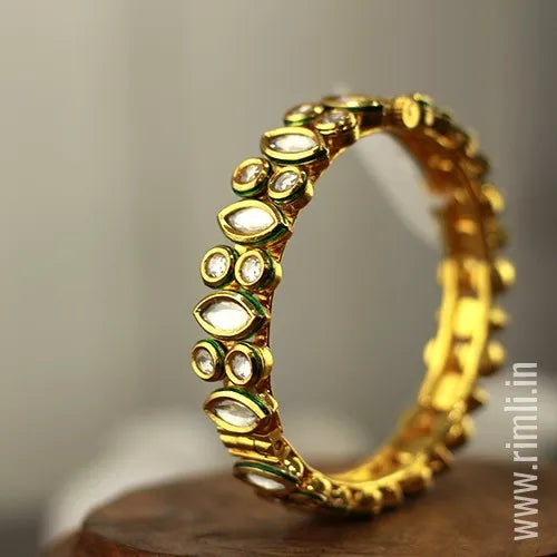 Saadhvi Classic Kundan Kada Bangle - Single