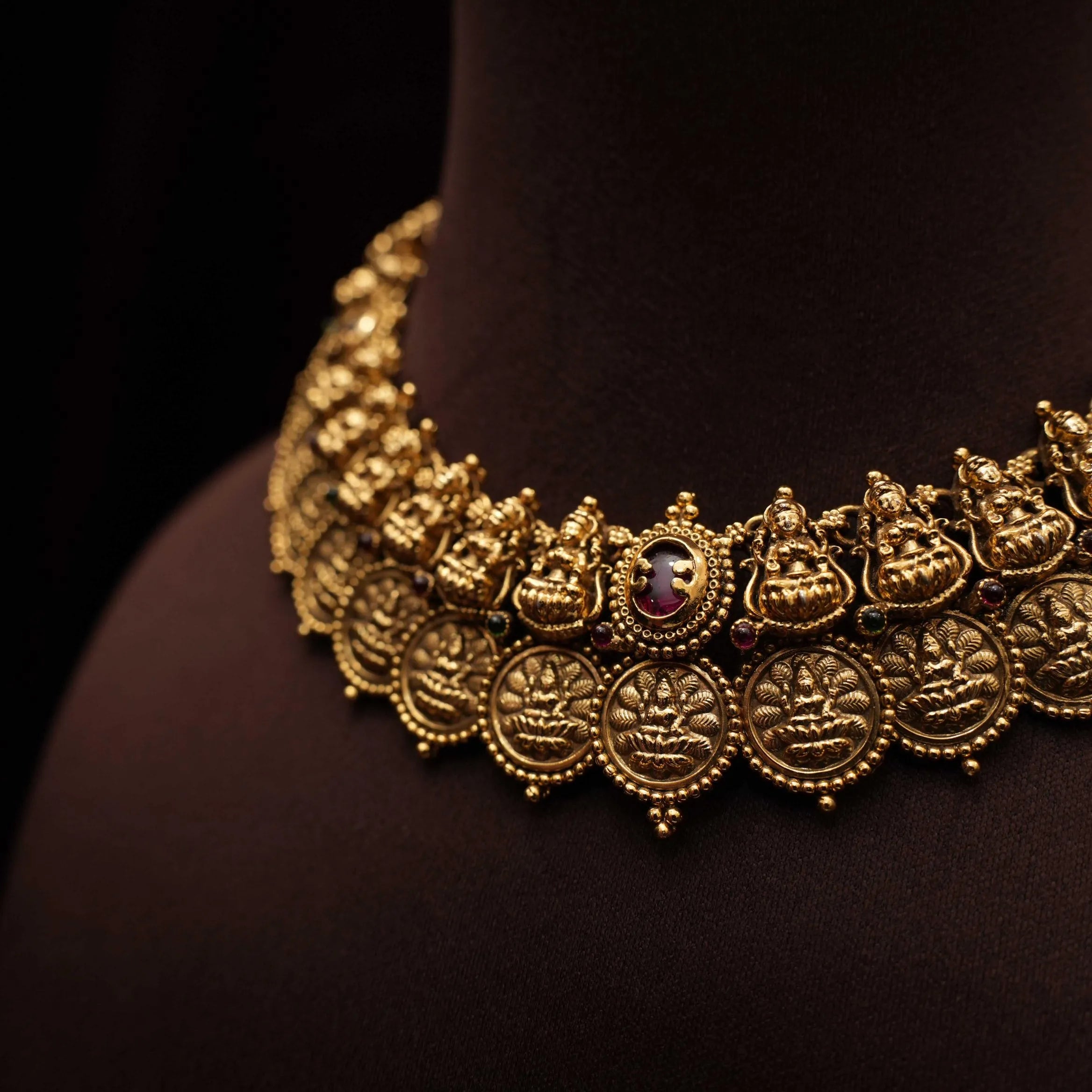 Saanvi Antique Necklace