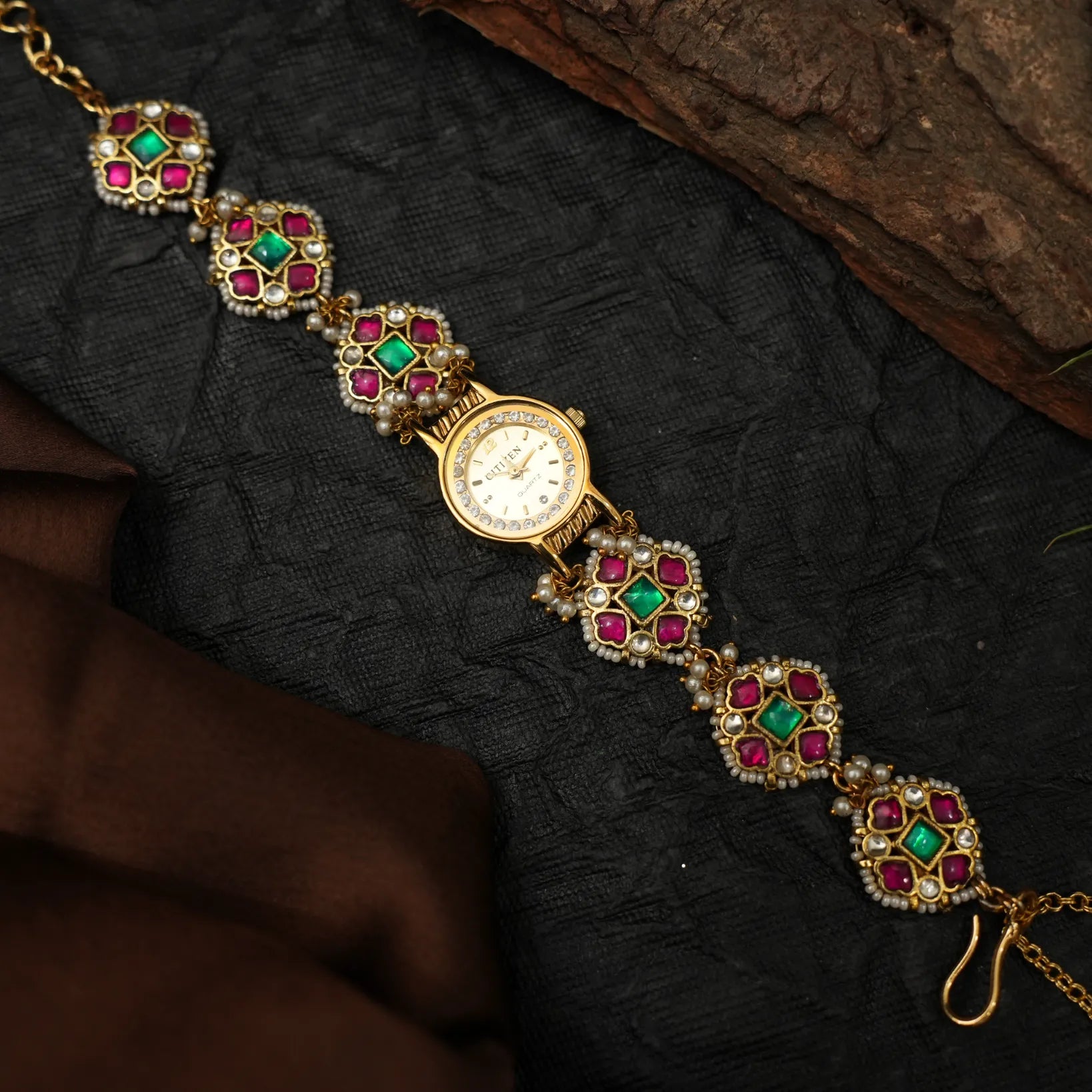 Sahana Polki Watch