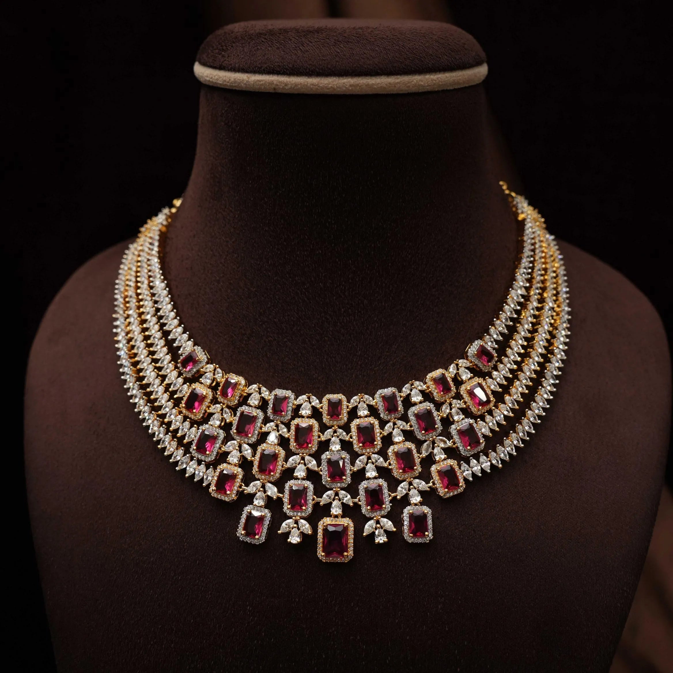 Sahinta Zircon Necklace - Red
