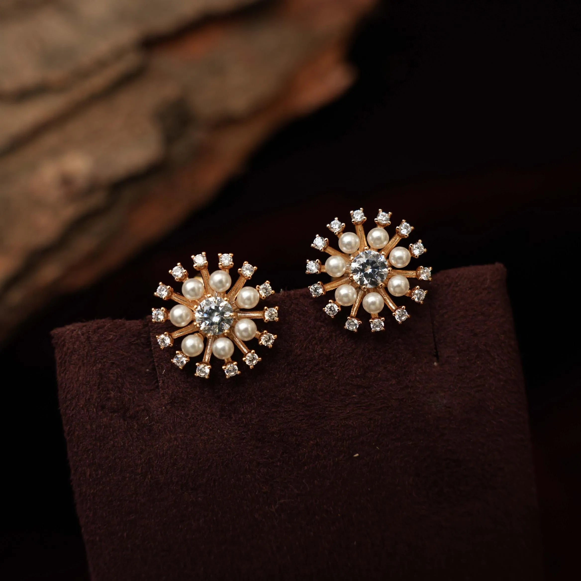 Saira Zircon Ear Stud - Rimli Boutique