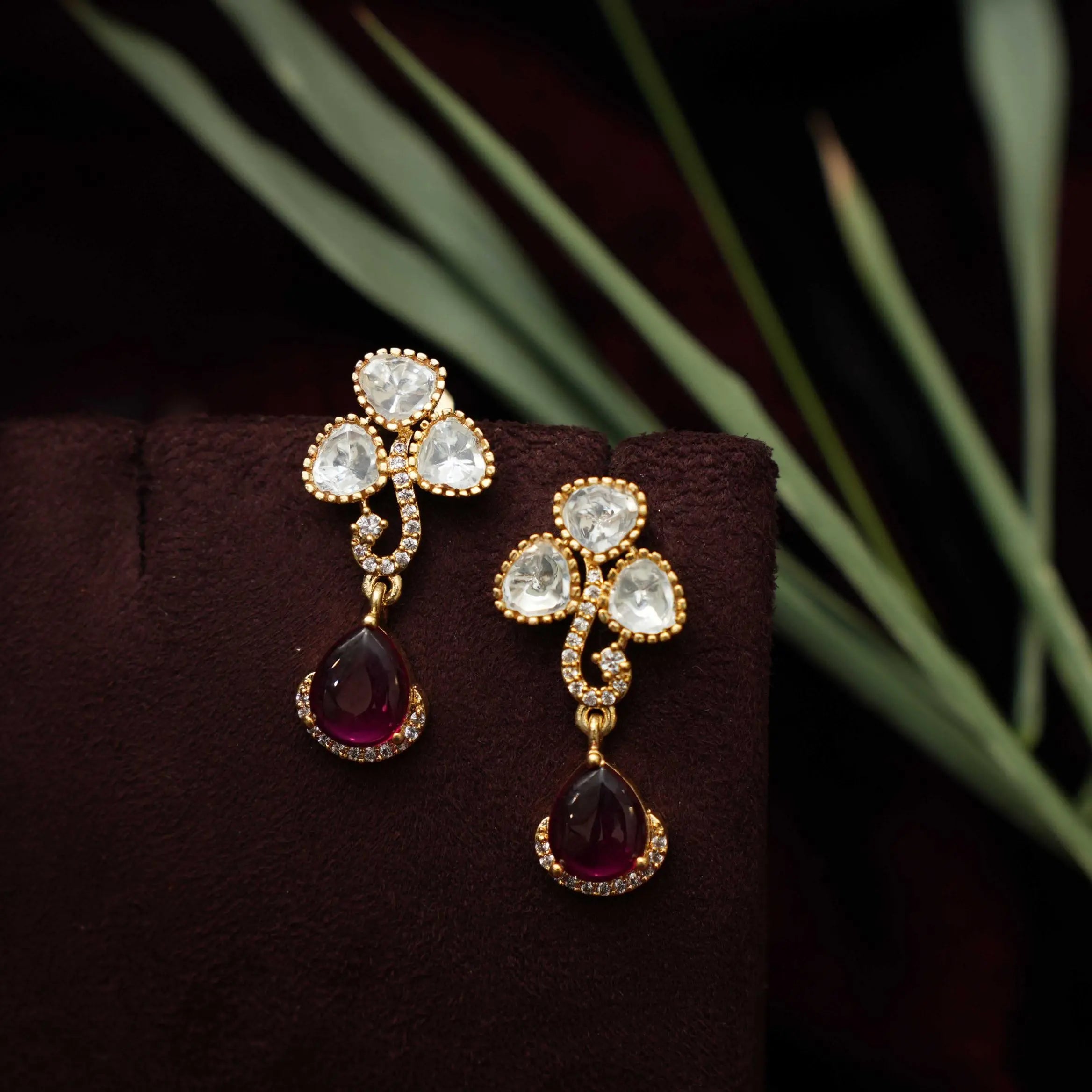 Saisha Polki Necklace - Red