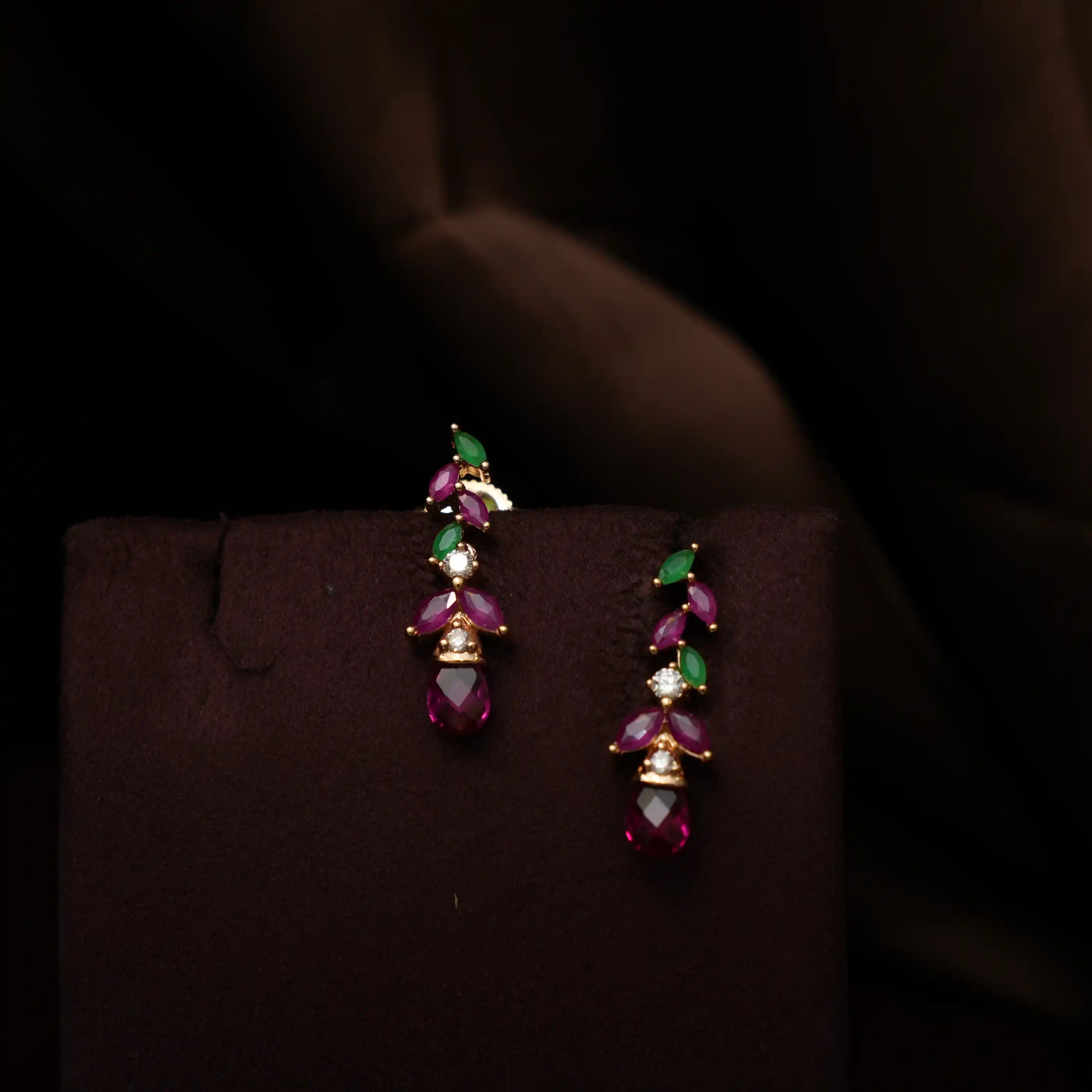 Sakti Zircon Necklace - Multicolor
