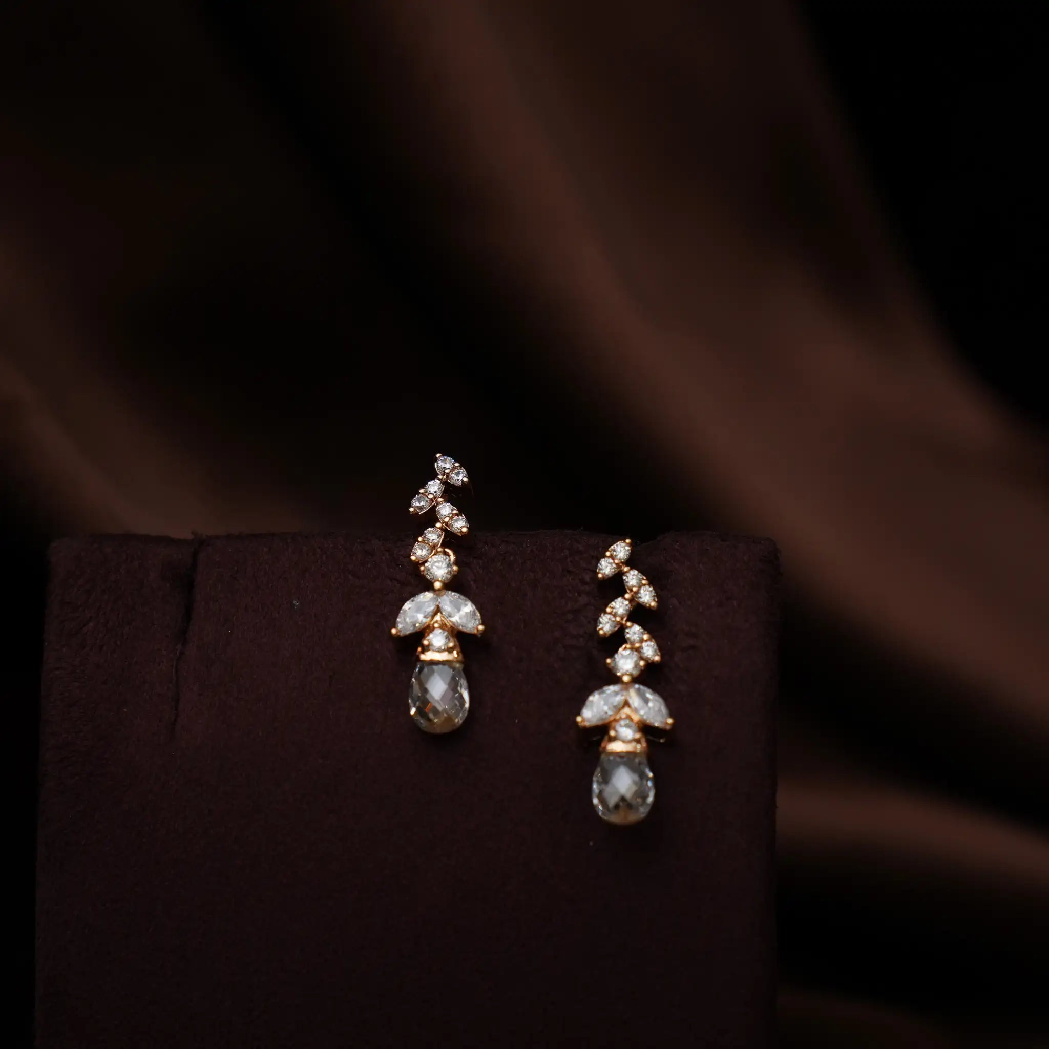Sakti Zircon Necklace - White