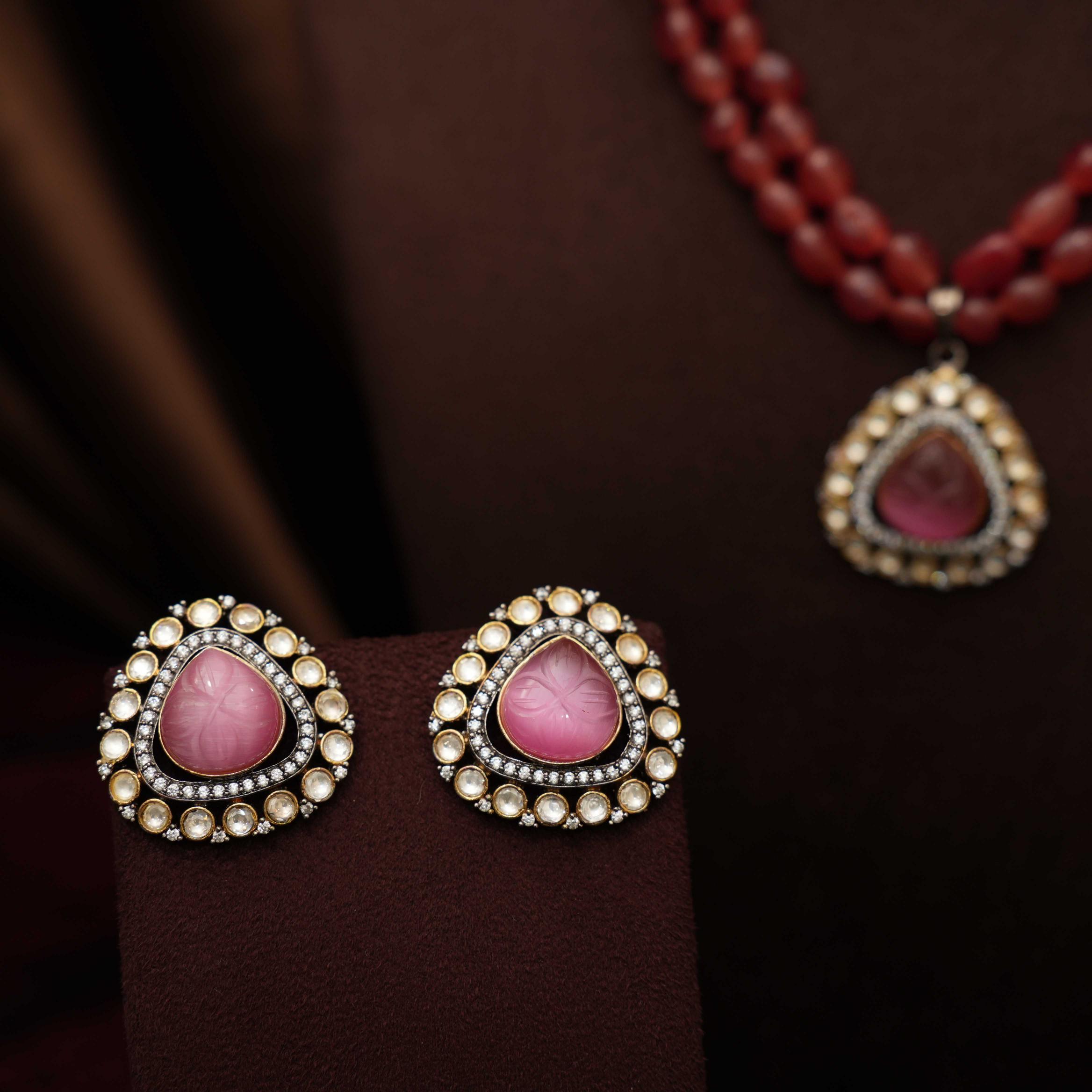 Saniya Bright Pink Beaded Necklace Set