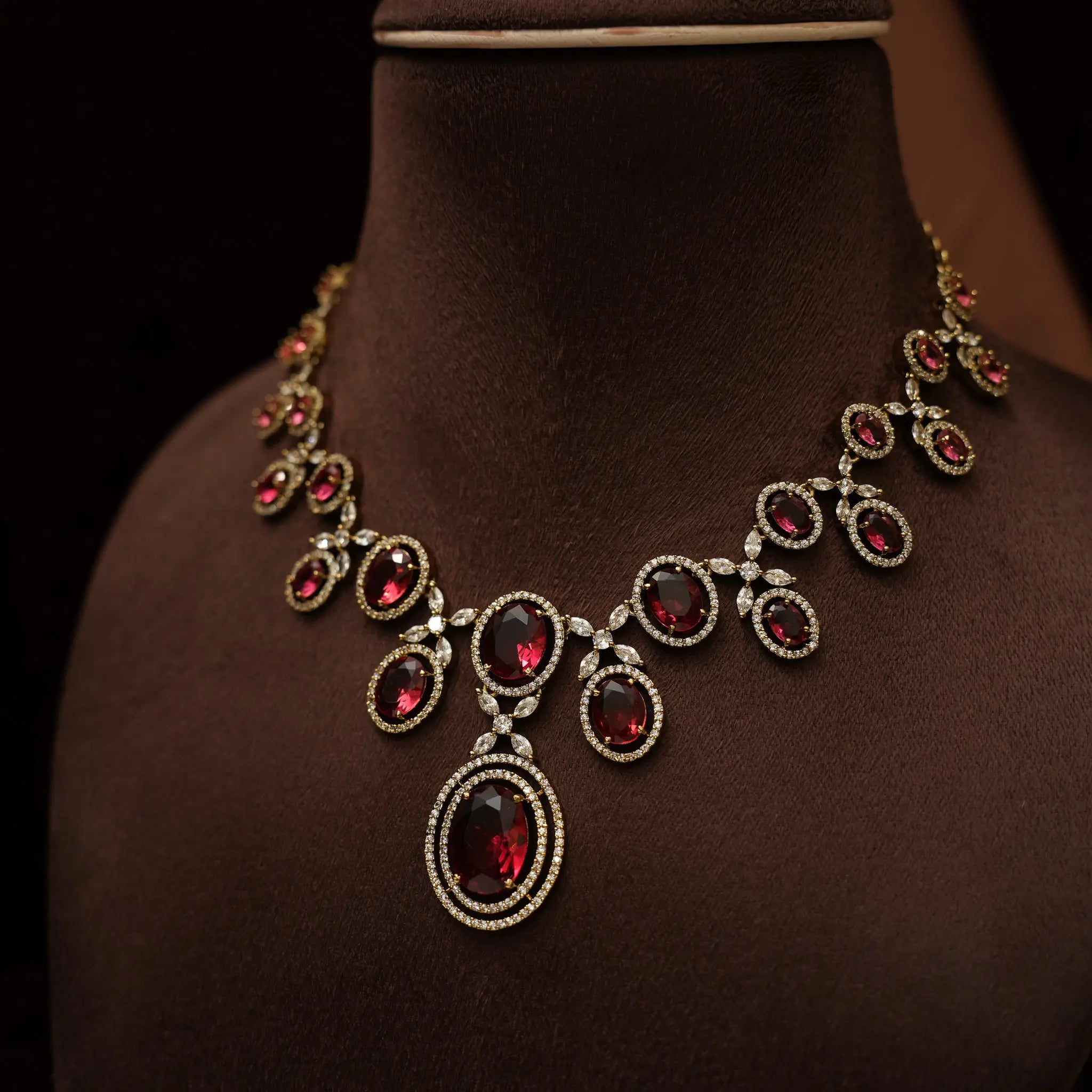 Sanjana Zircon Necklace