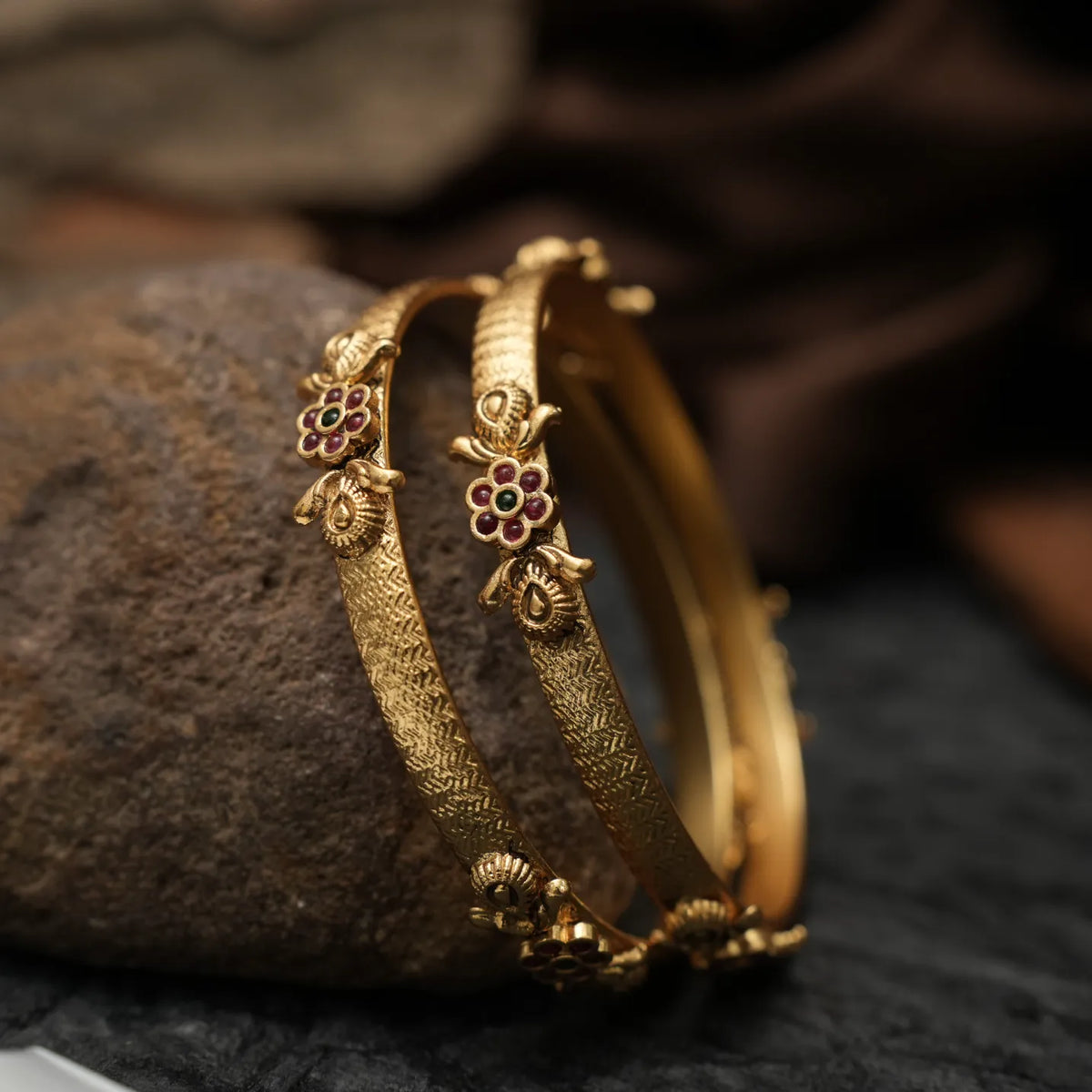 Sanvira Antique Bangles