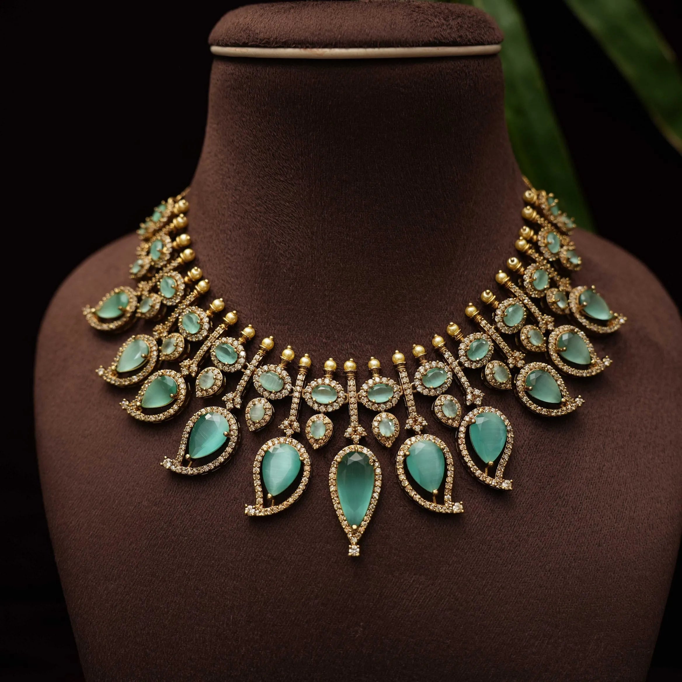 Sanvy Zircon Necklace - Pastel Green