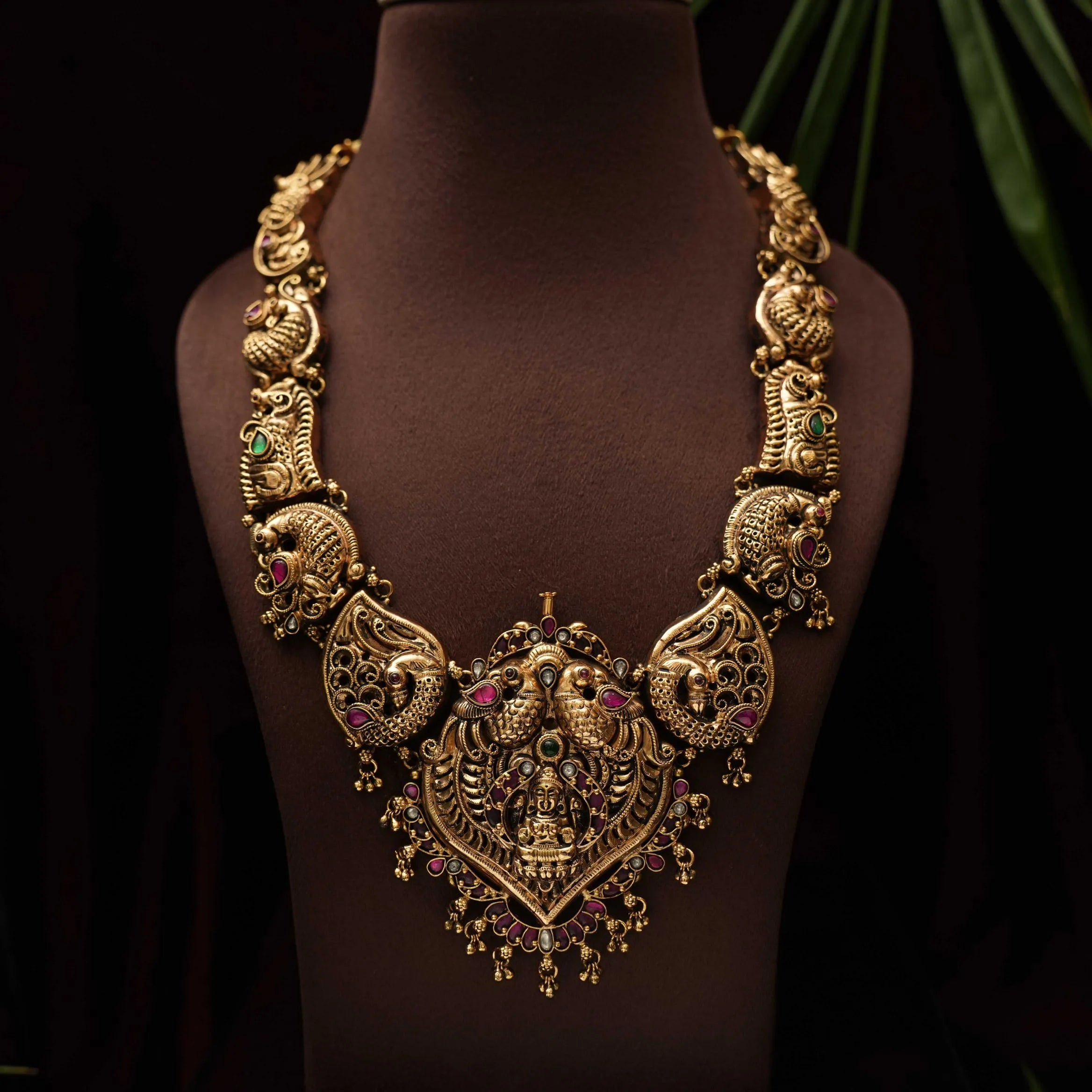 Sarika Statement Antique Necklace