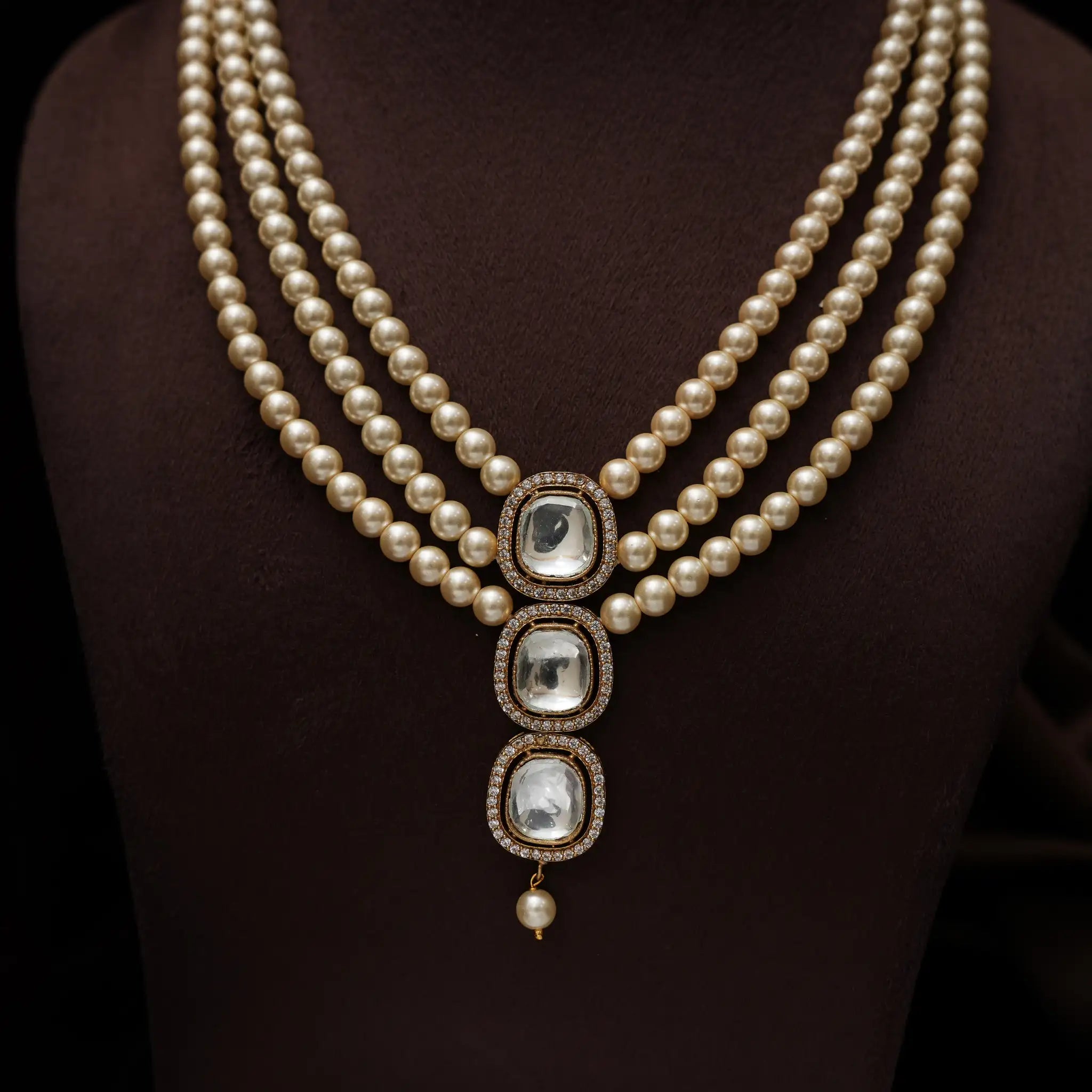 Shabna Kundan Necklace - Pearl