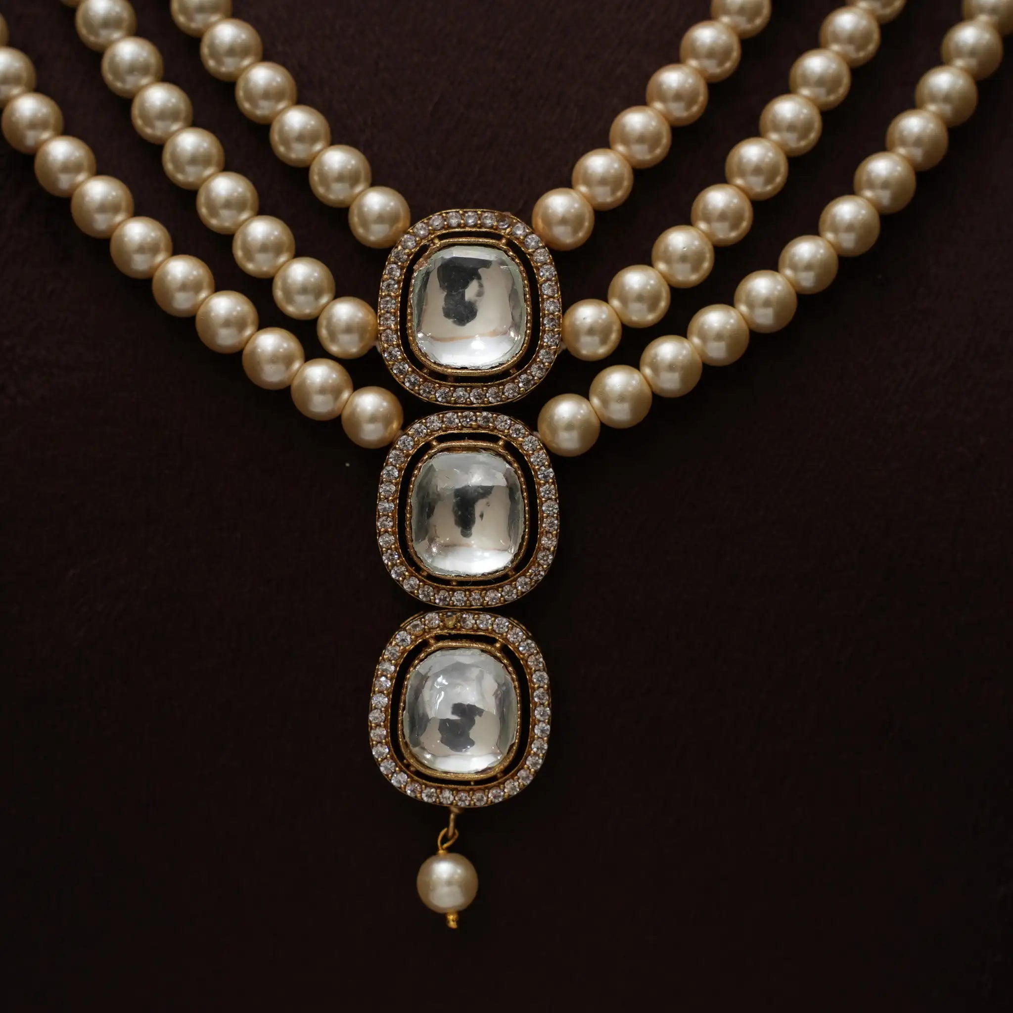Shabna Kundan Necklace - Pearl
