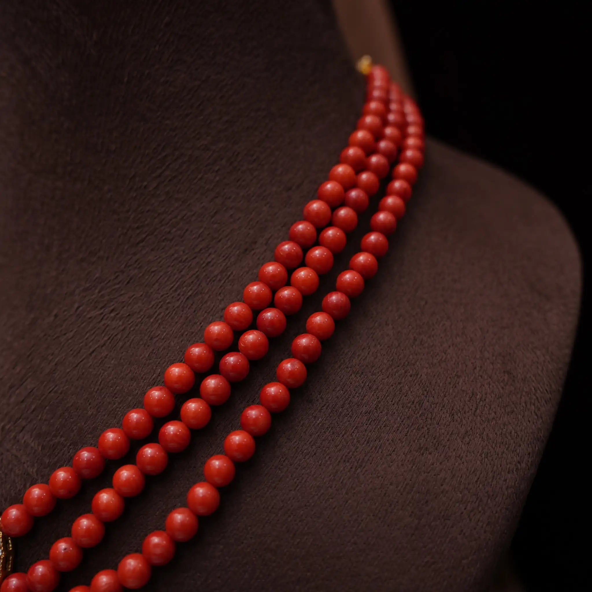 Shabna Kundan Necklace - Coral