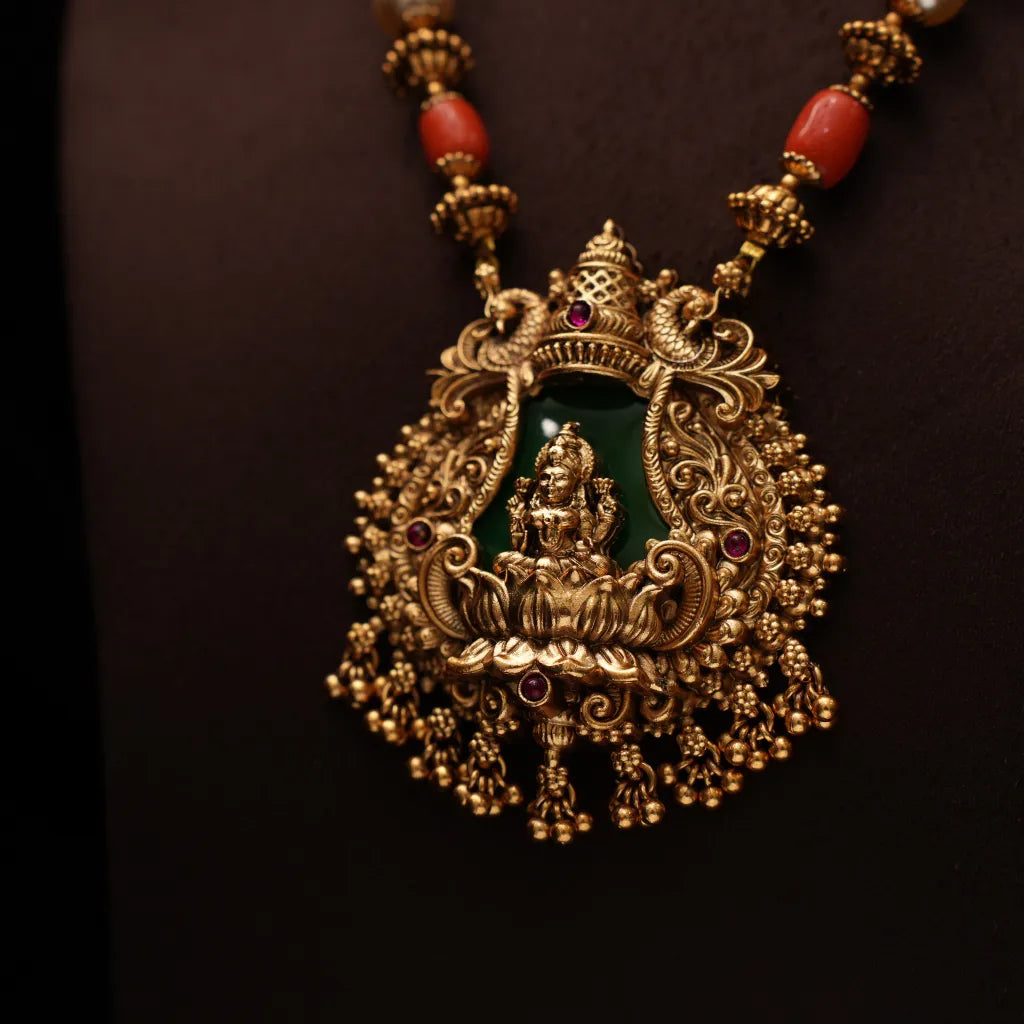 Shadya Antique Coral Necklace - Green