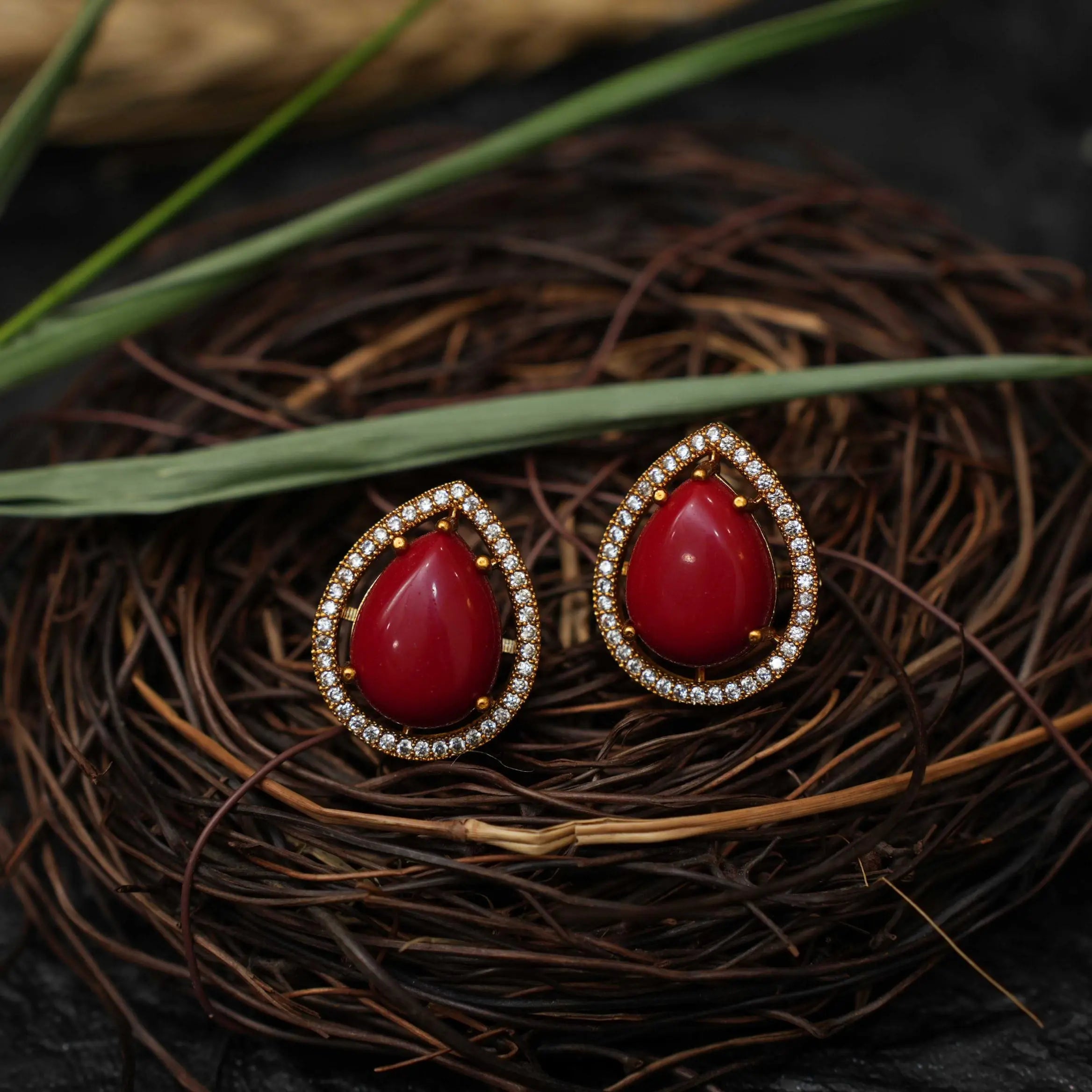 Fiona Antique Ear Stud - Coral