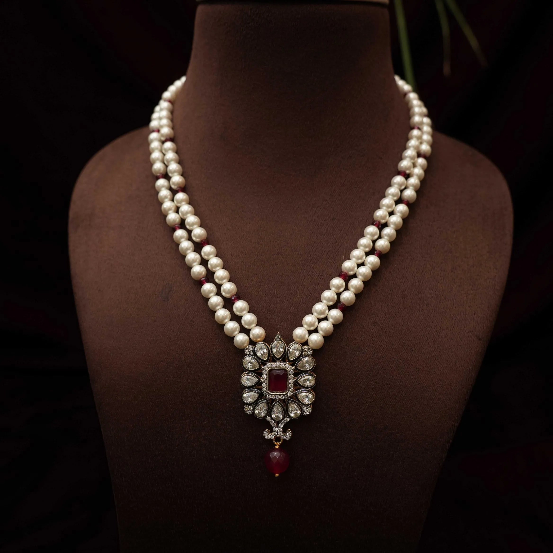 Shaili Zircon Beaded Necklace