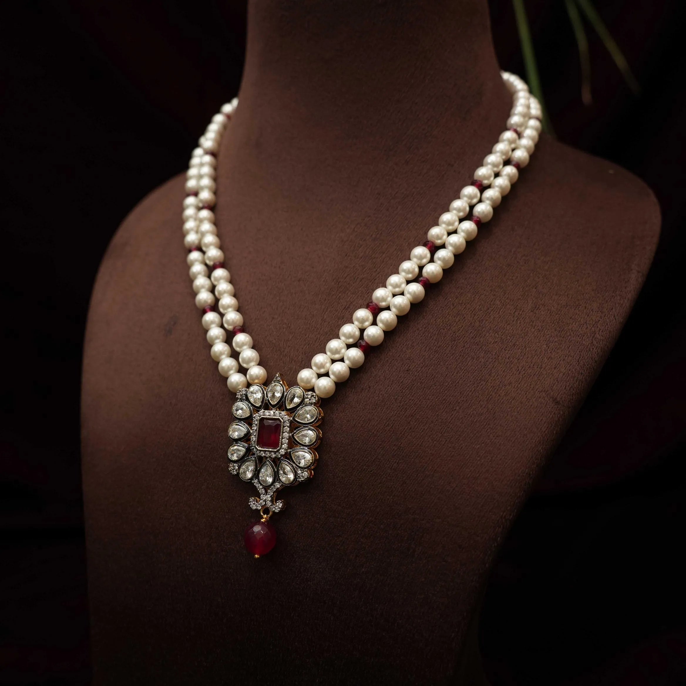 Shaili Zircon Beaded Necklace