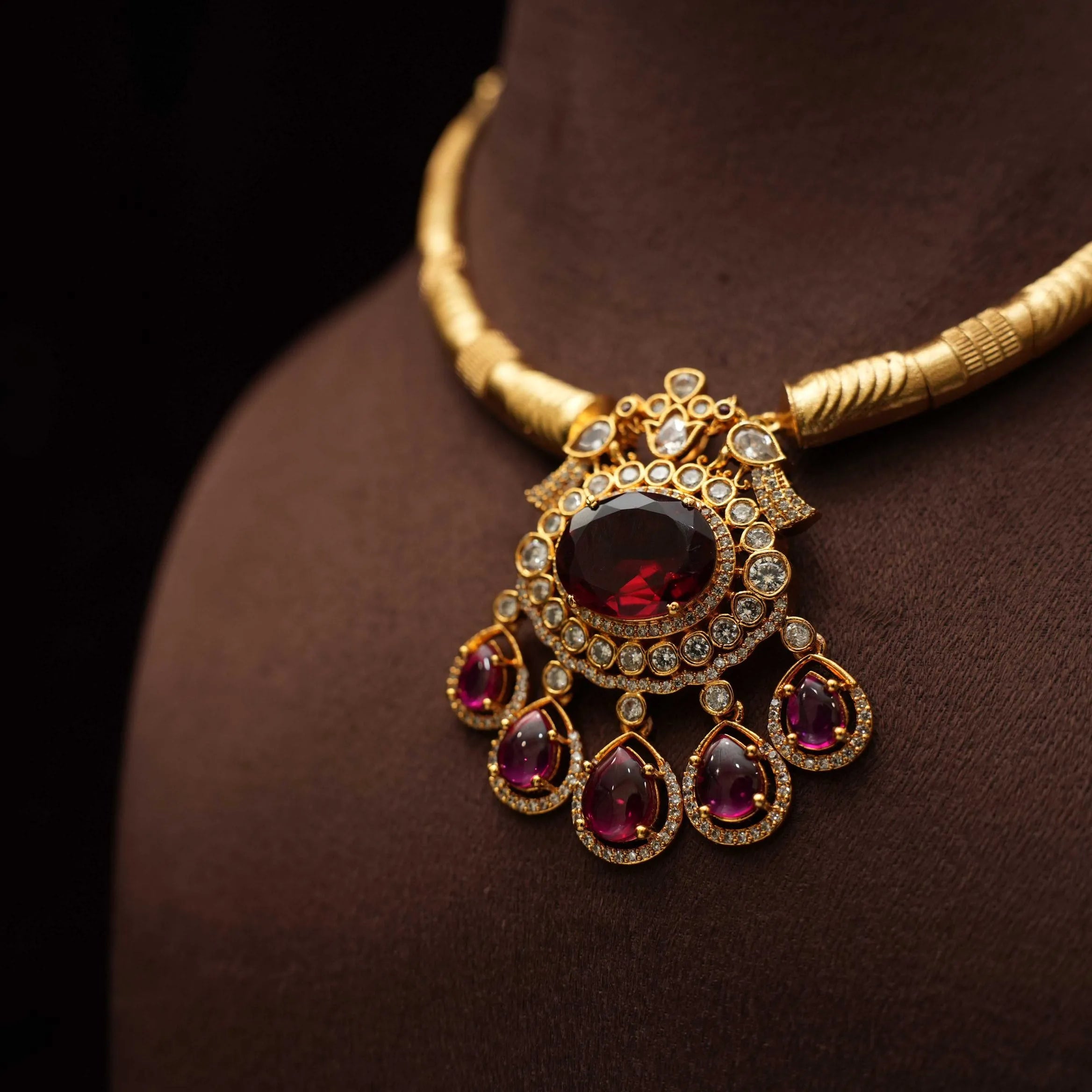 Sheetal Antique Hasli Necklace - Red