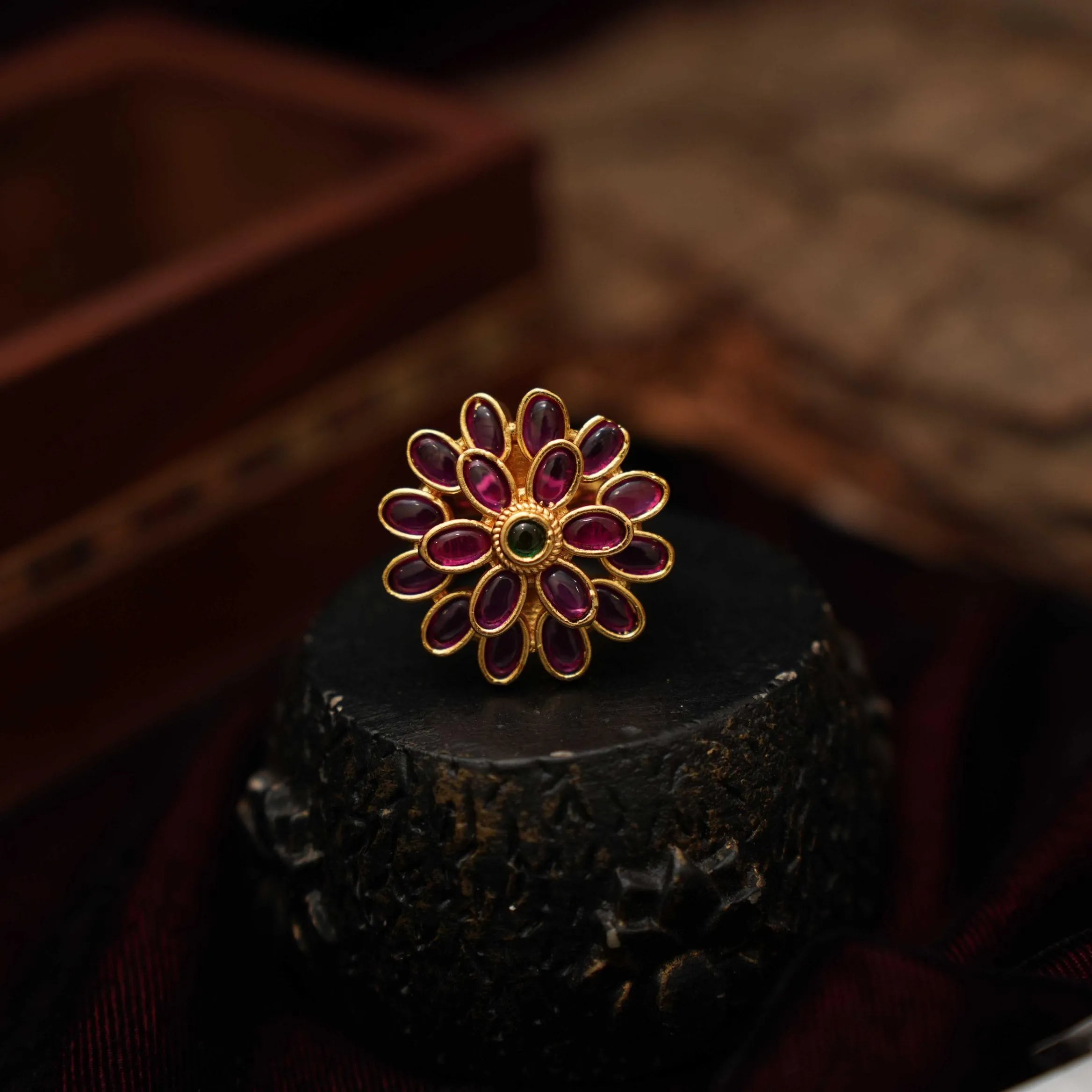 Shrika Antique Ring - Rimli Boutique