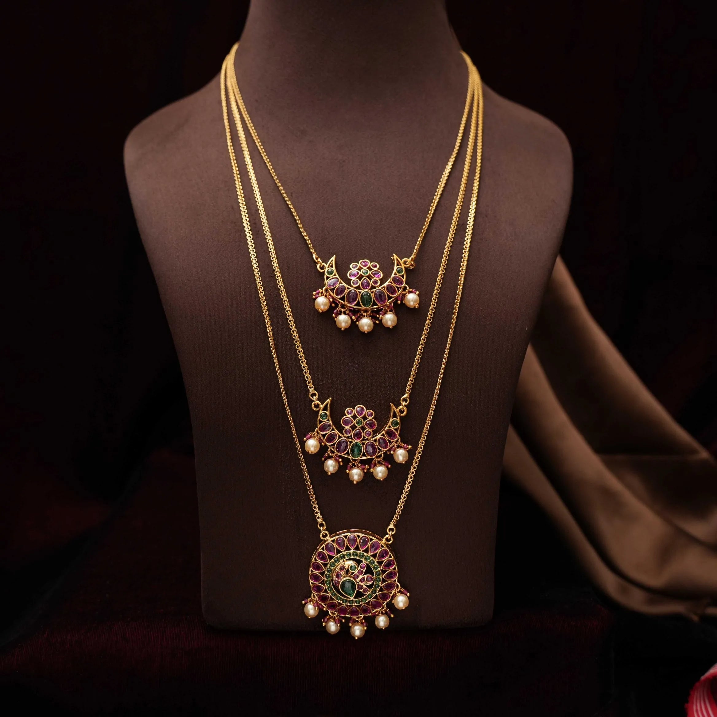Sruthi Minimal Antique Necklace