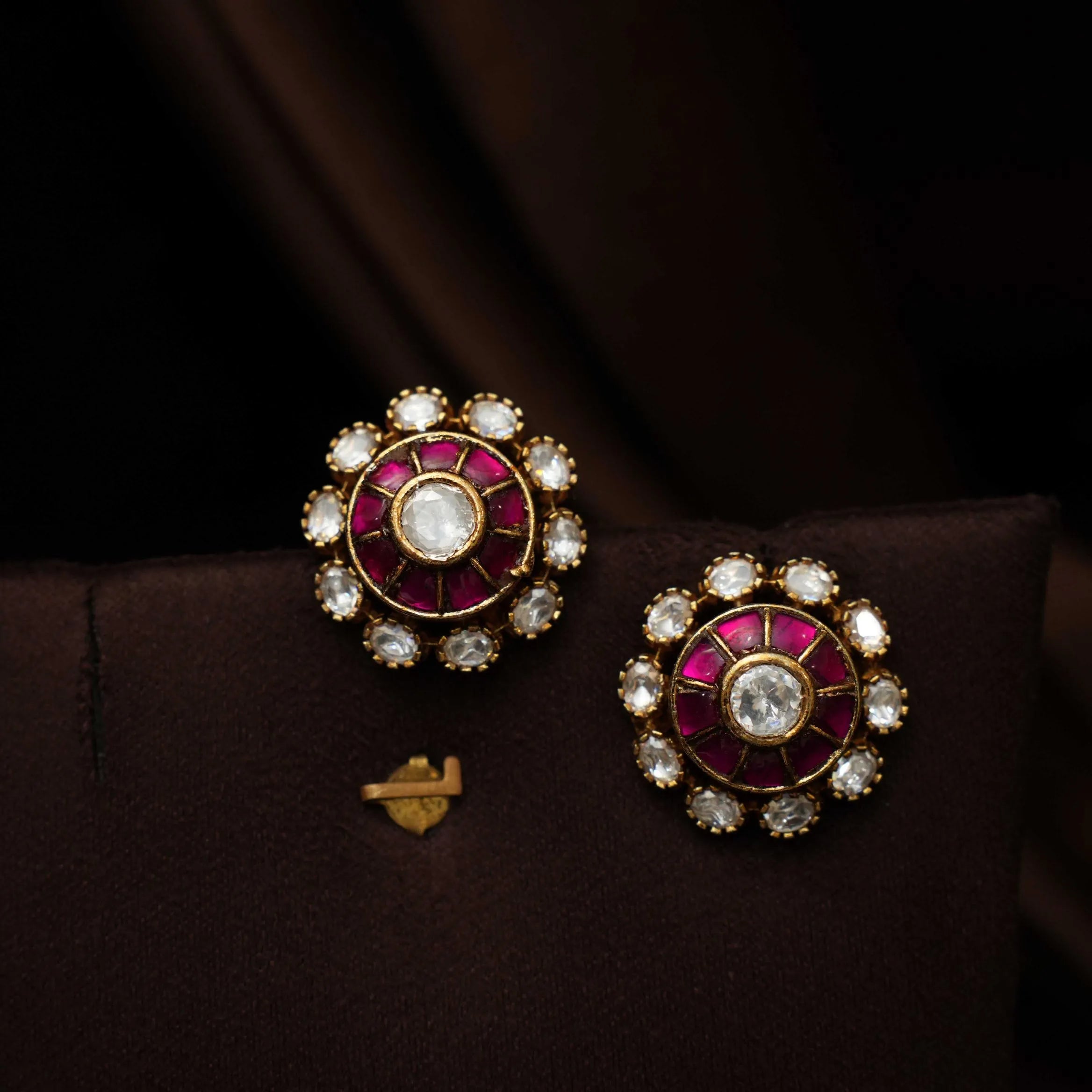 Stella Polki Ear Stud - Red