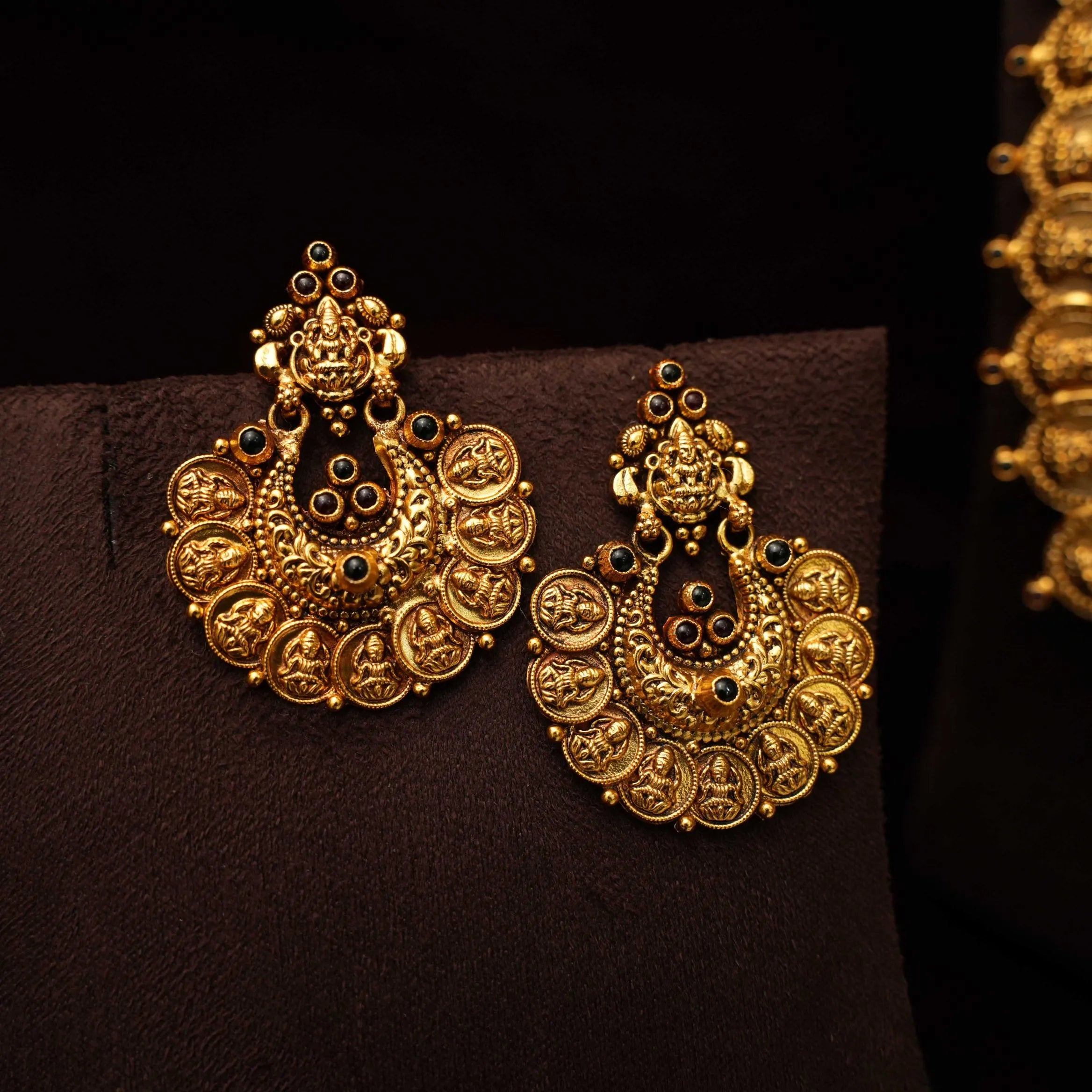 Swarali Silver Coin Necklace