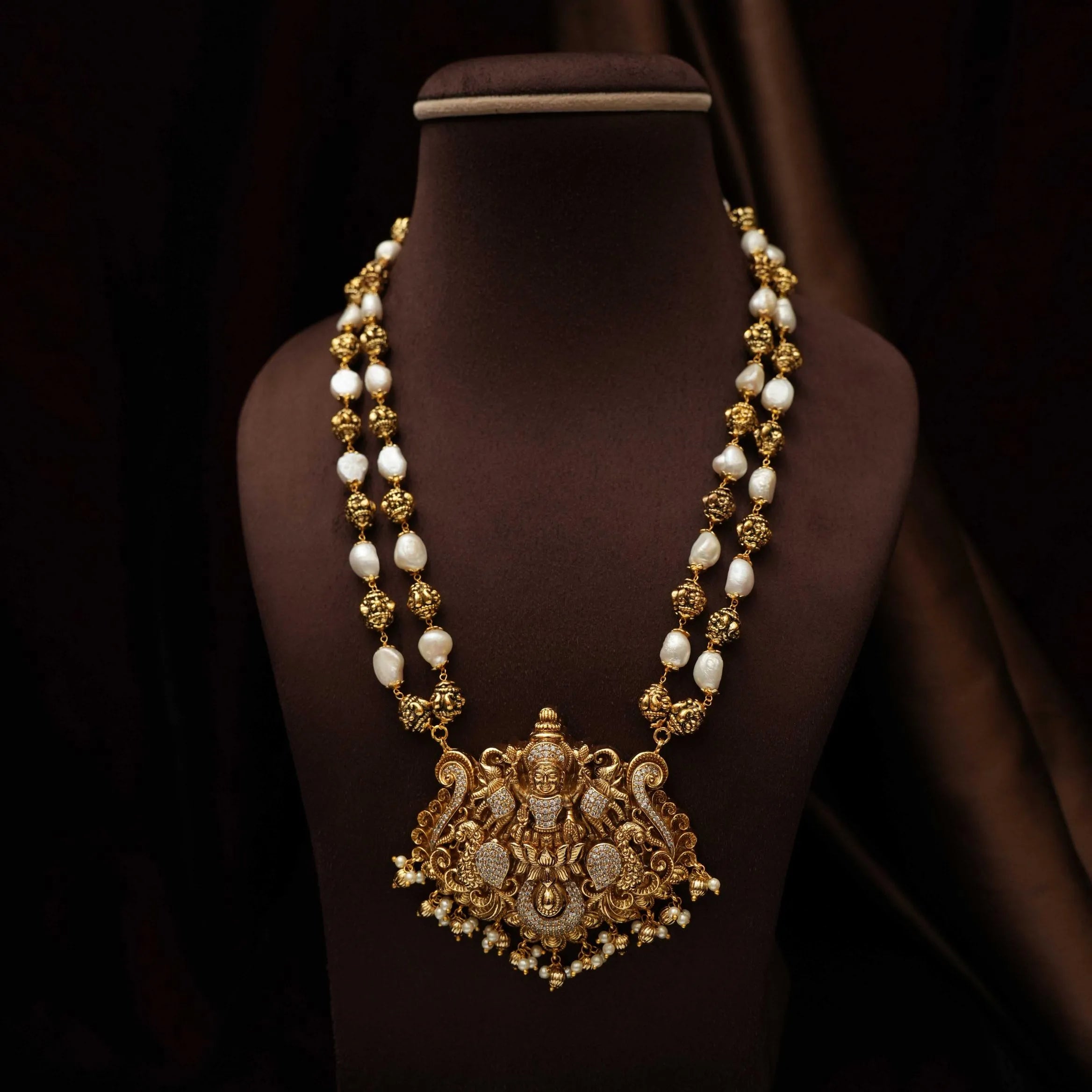 Syona Antique Necklace