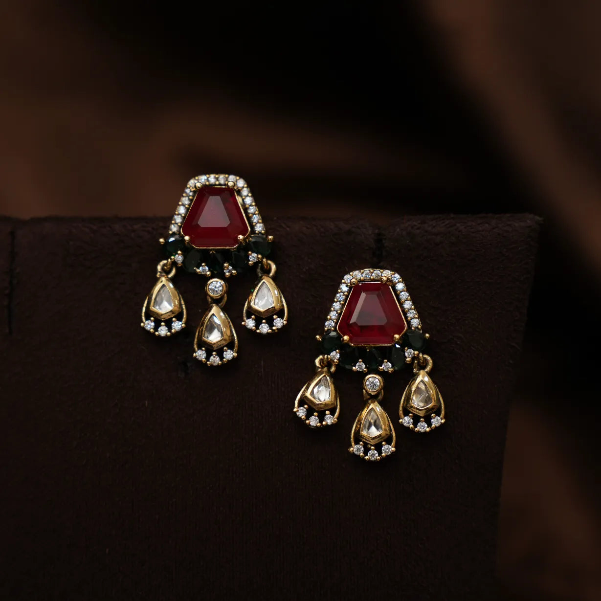 Tamia Victorian Kundan Necklace - Red & Green