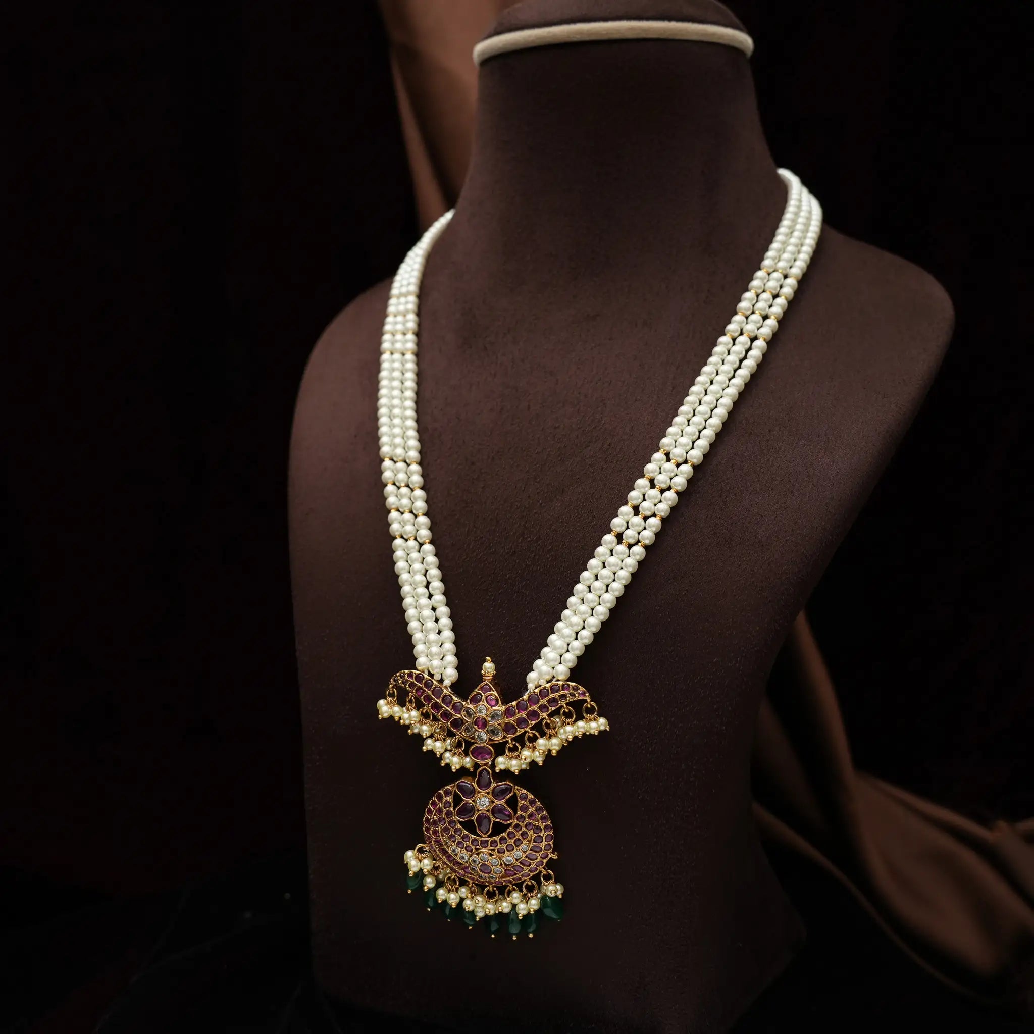 Tanaiya Antique Pearl Necklace