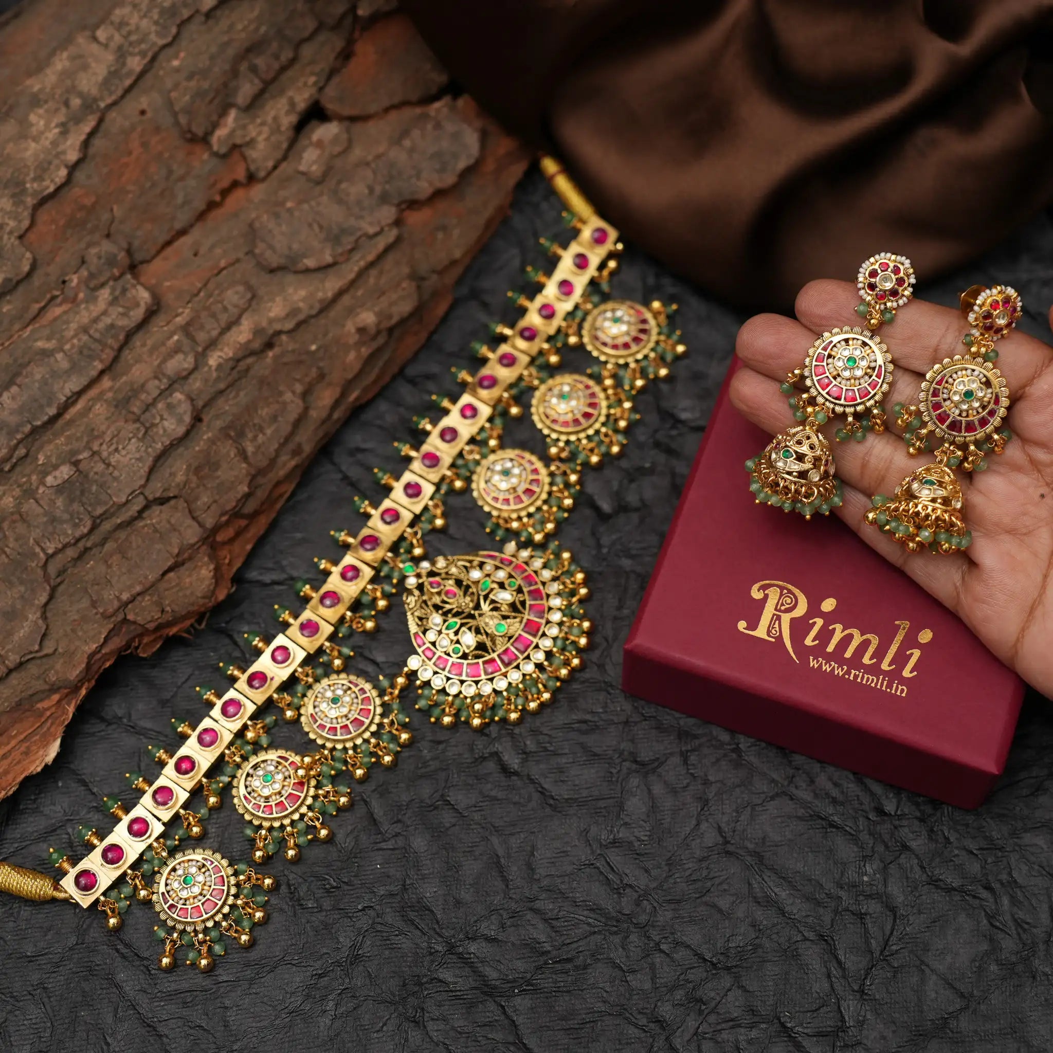Tanirika Polki Choker