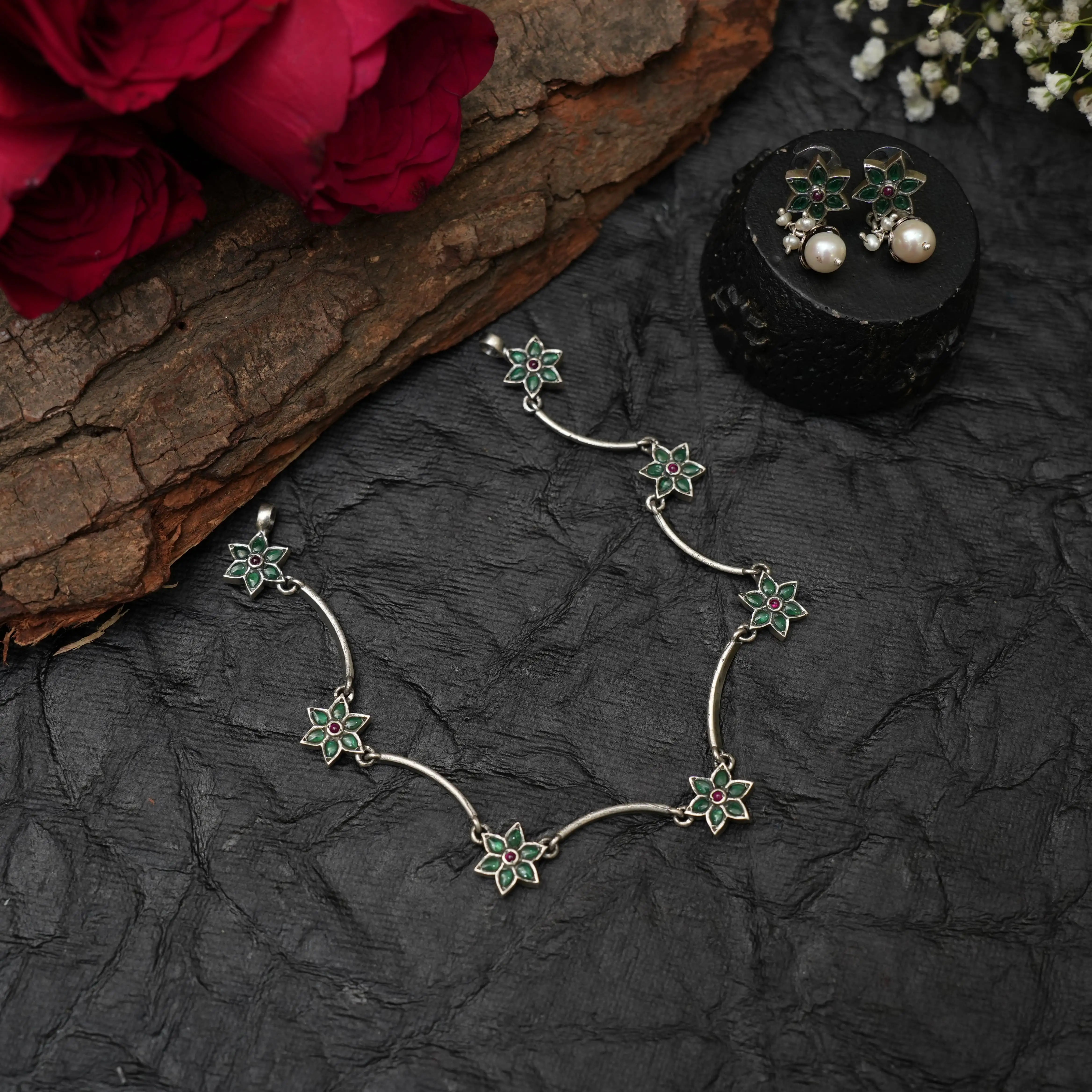 Tanisha Silver Necklace - Green