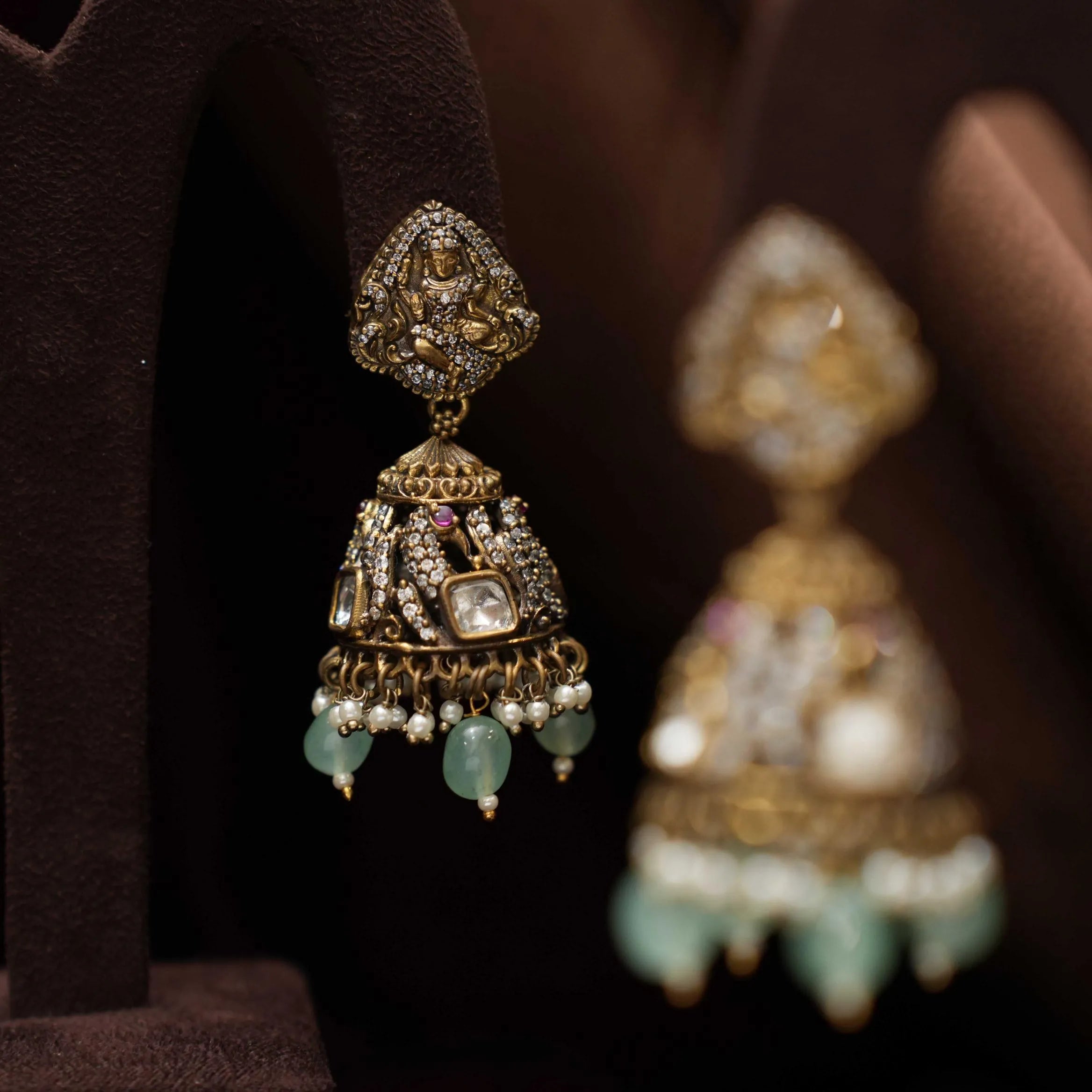 Tapan Victorian Jhumka Earrings