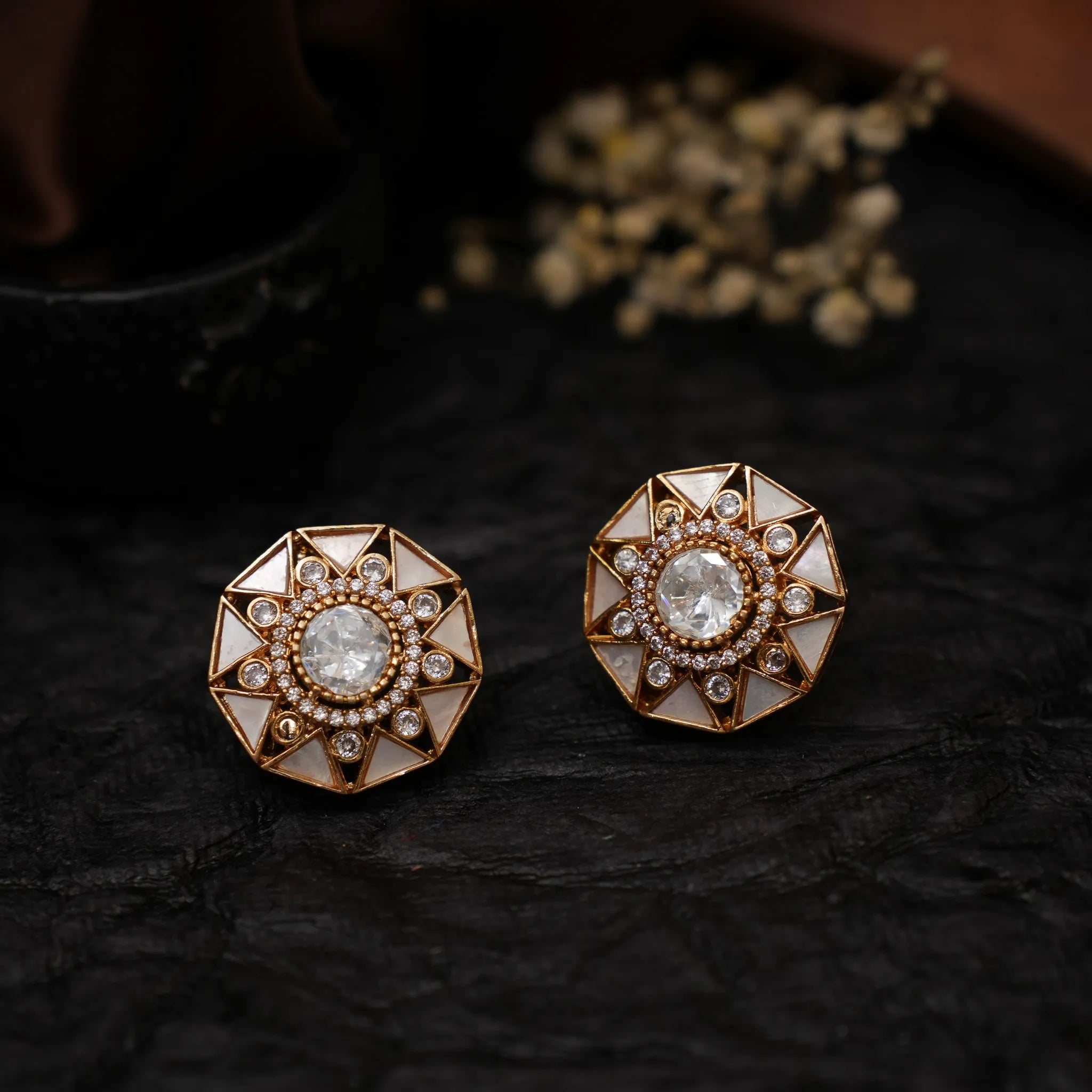 Taruni Polki Ear Stud - White