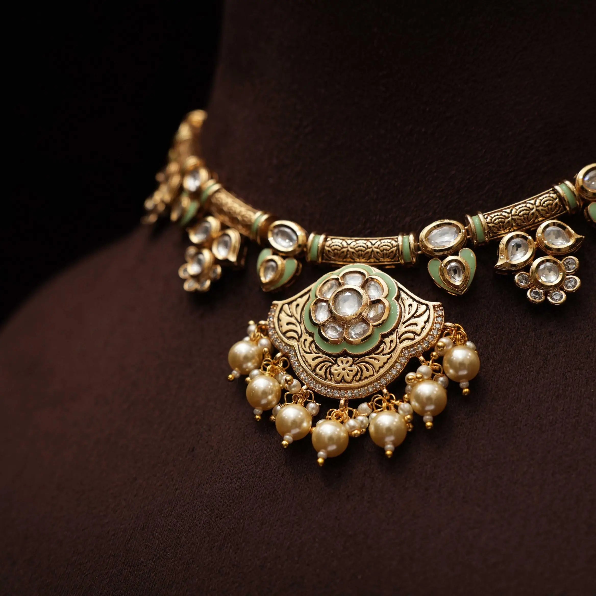 Tivra Kundan Hasli Necklace - Pastel Green