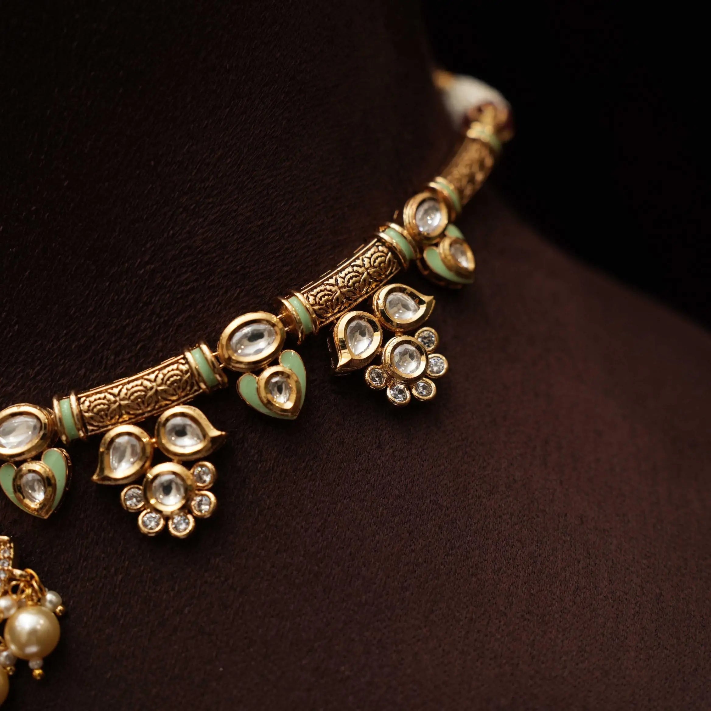 Tivra Kundan Hasli Necklace - Pastel Green