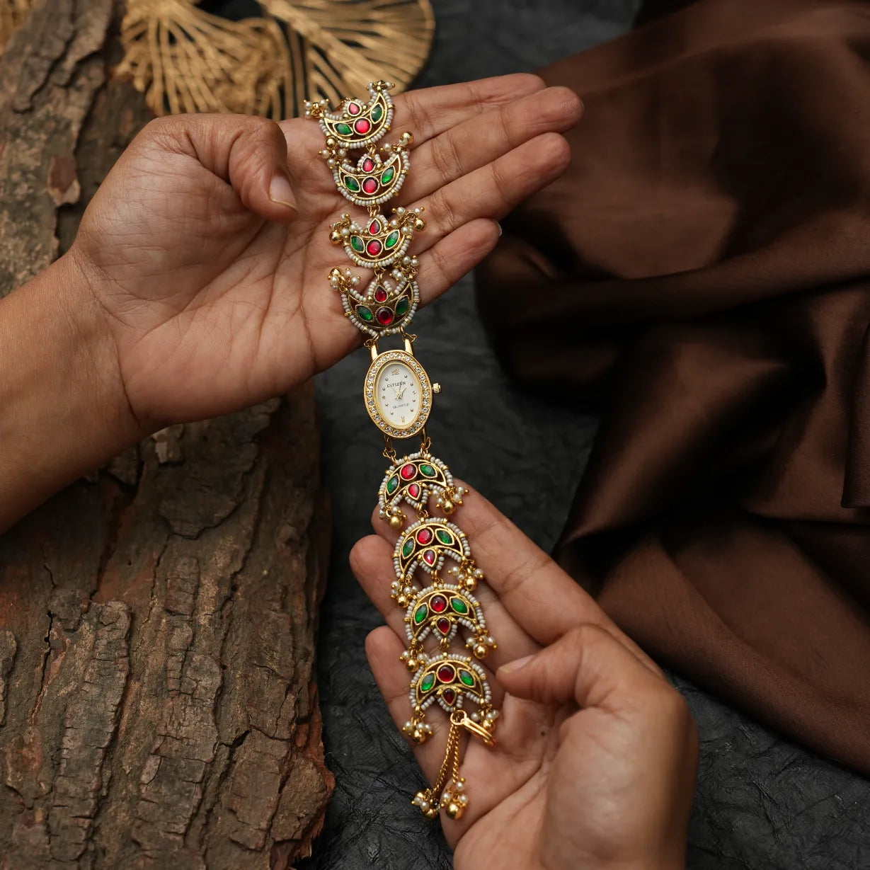 Tiya Polki Watch