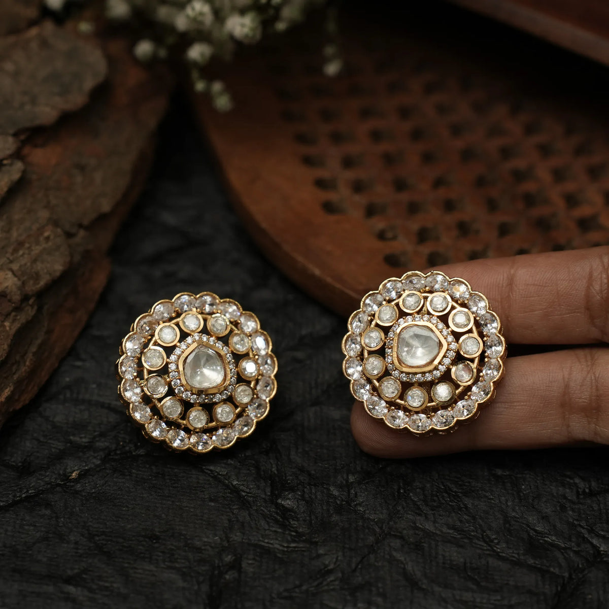 Trariti Polki Ear Stud