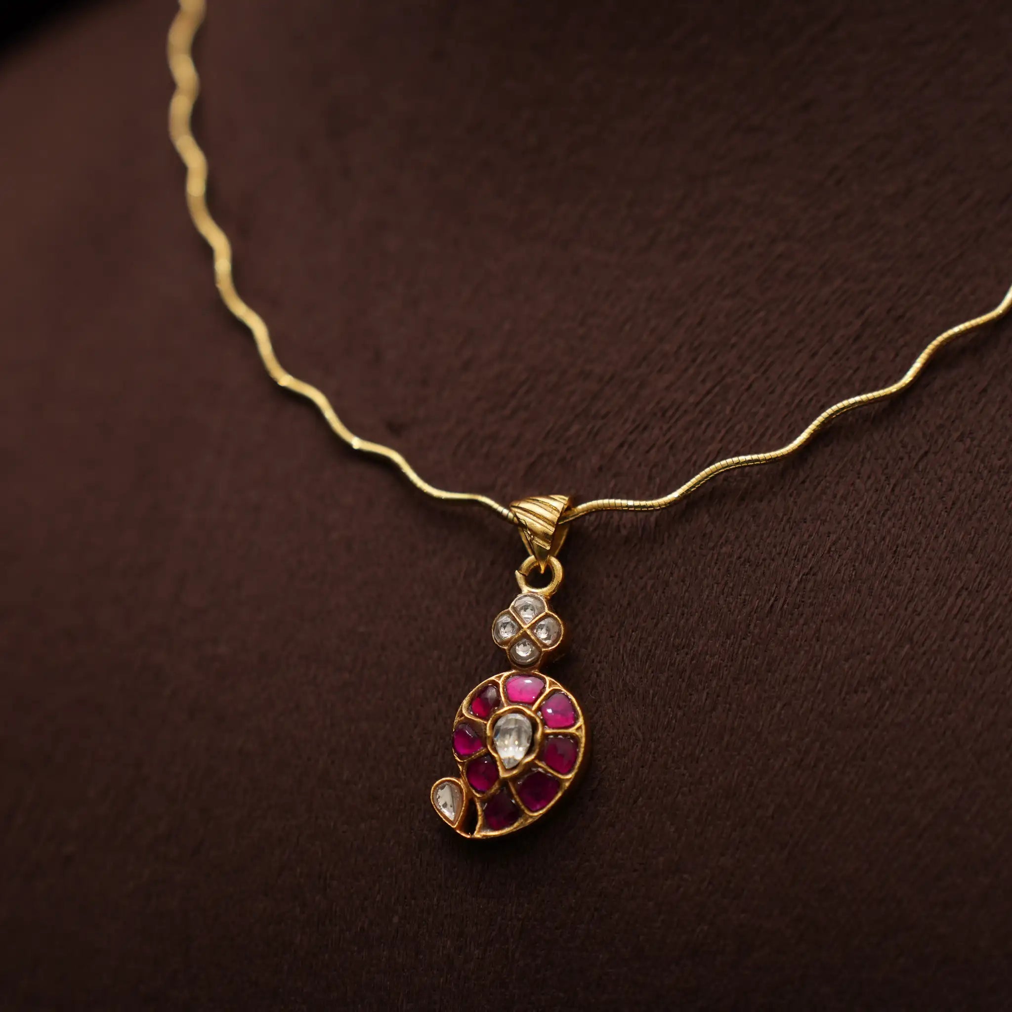 Tulsi Silver Hasli Necklace