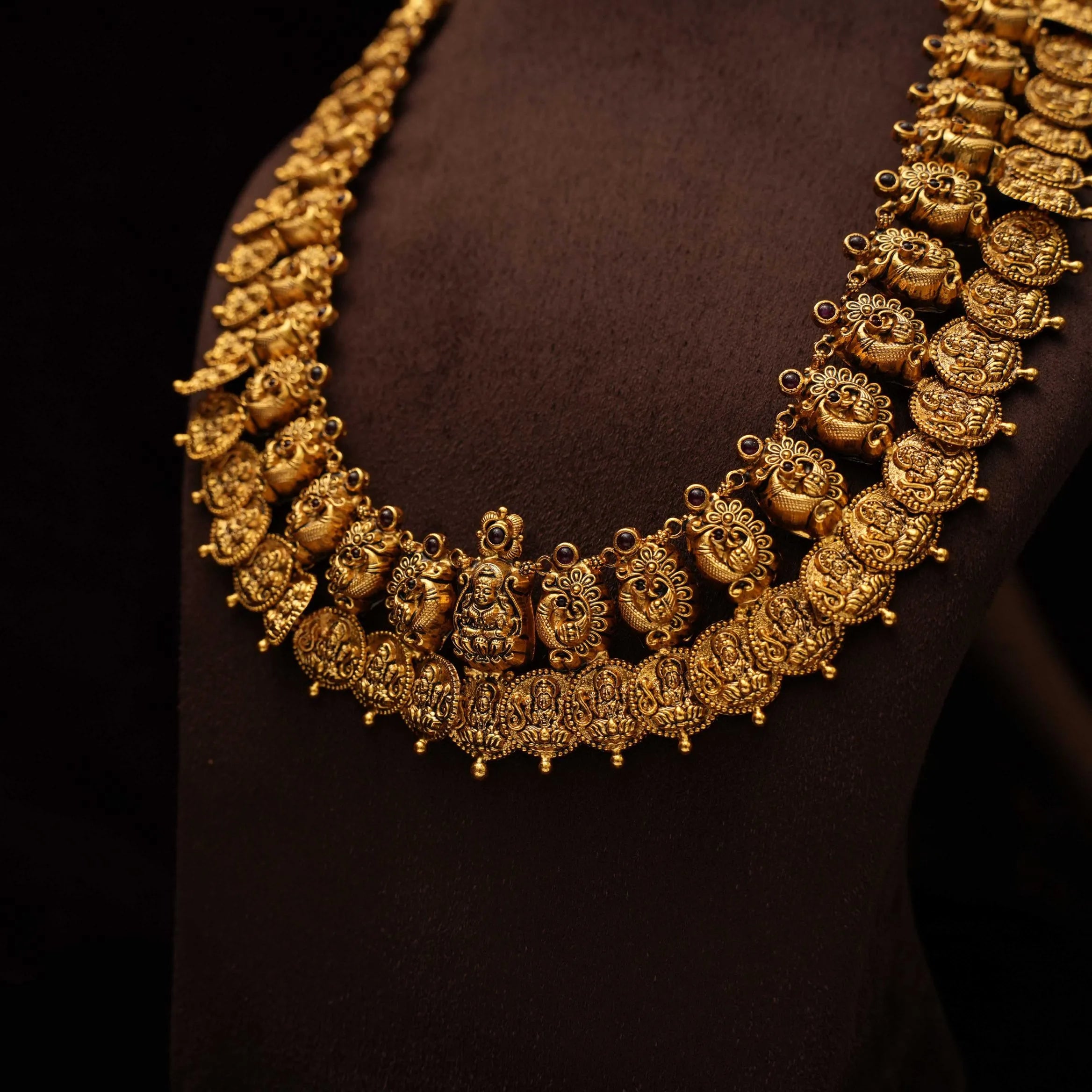 Tvesa Silver Coin Necklace