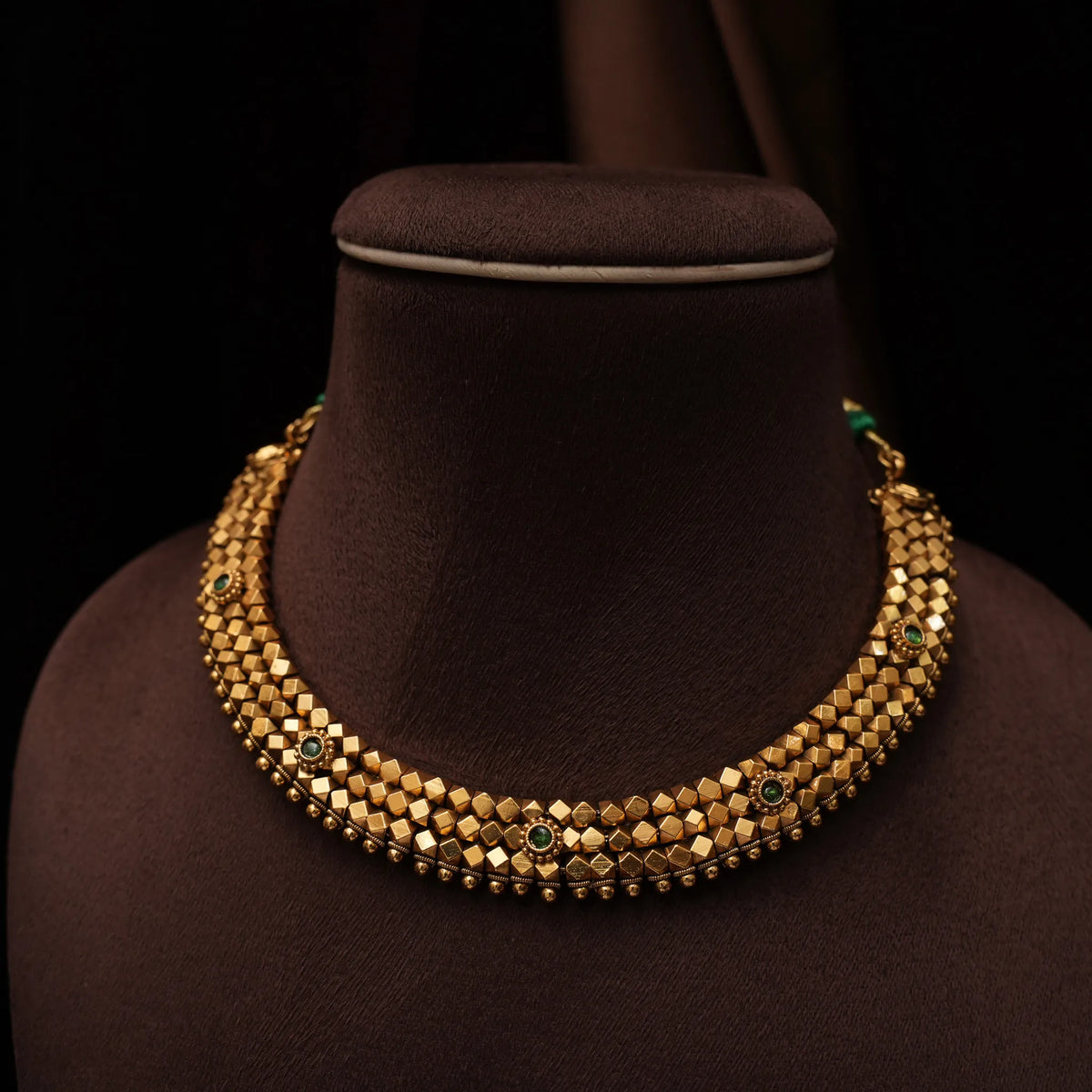 Twara  Antique Choker - Green